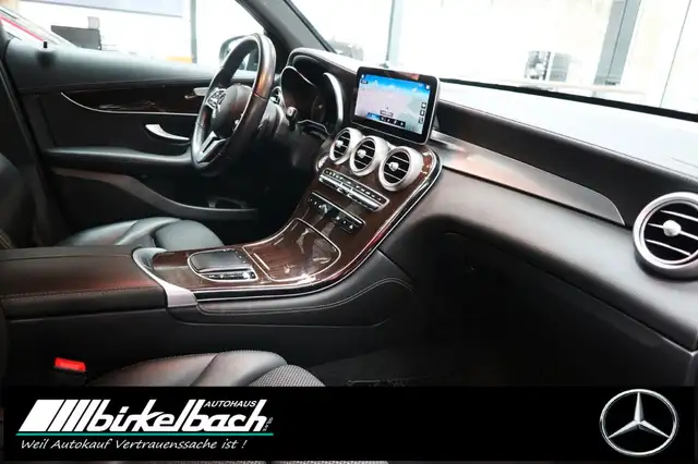 Mercedes-Benz GLC view 13