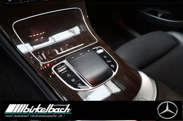 Mercedes-Benz GLC view 10