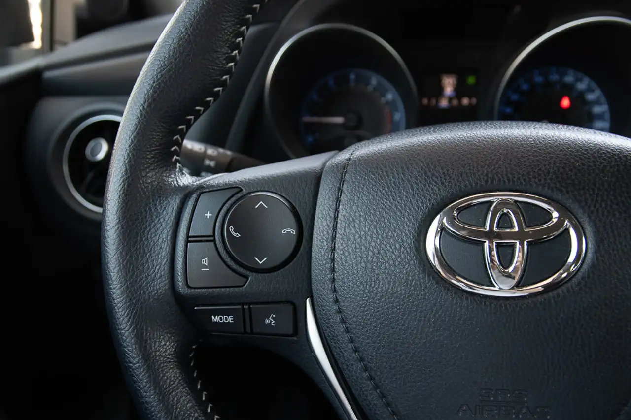 Toyota Corolla снимка Toyota Corolla