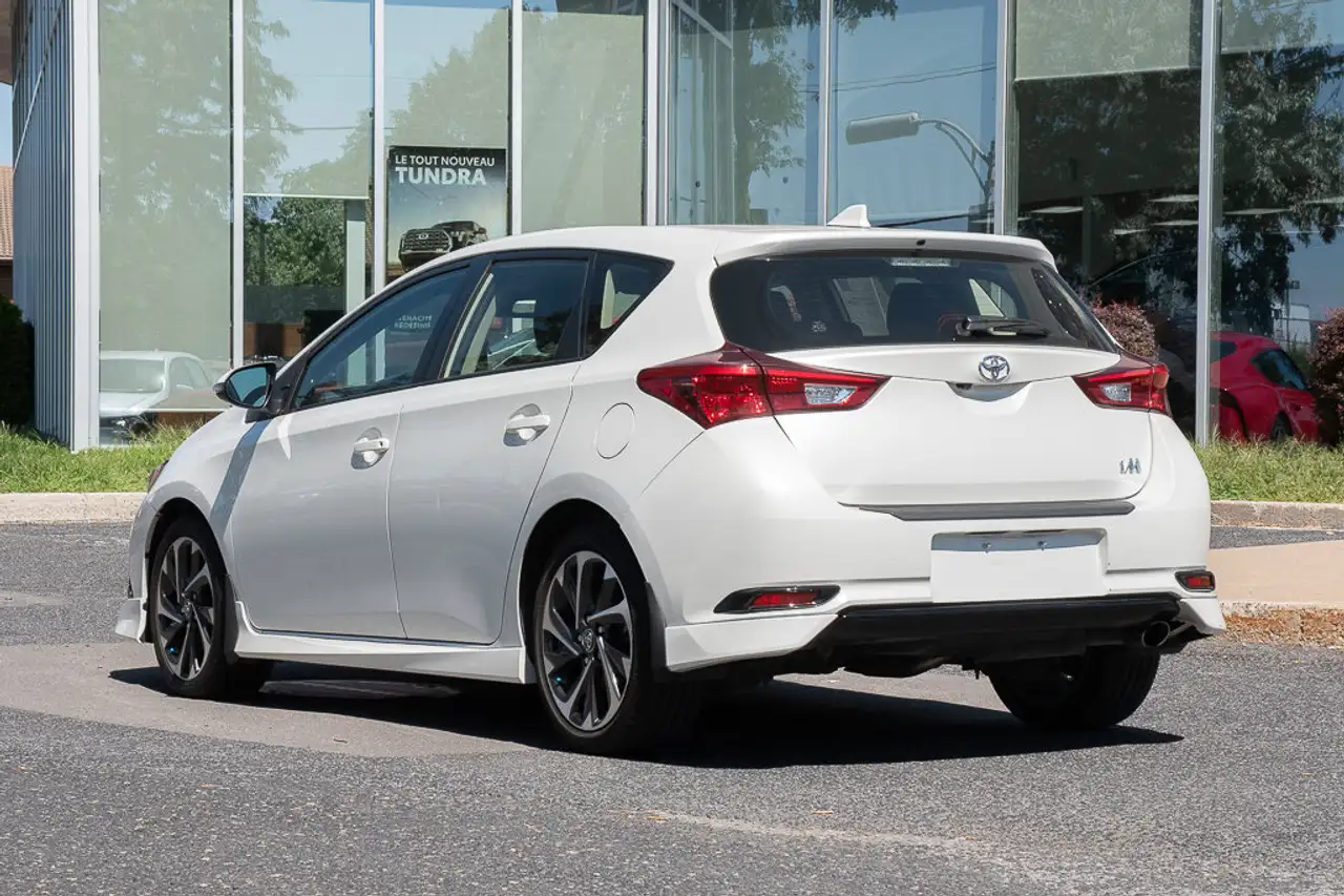 Toyota Corolla снимка Toyota Corolla