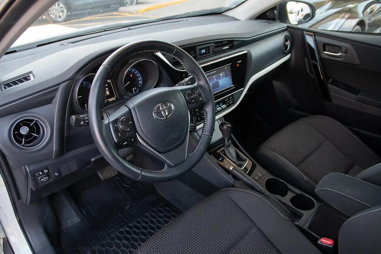 Toyota Corolla снимка Toyota Corolla