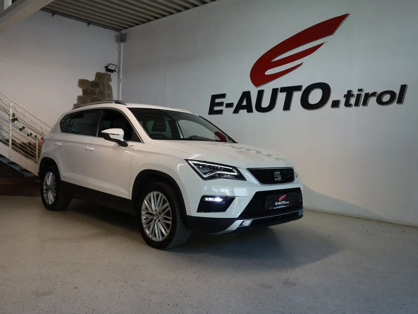 SEAT Ateca Xcellence 4WD 2.0 TDI DSG *AHK *ERSTBESITZ *SERVI Weiß - 1