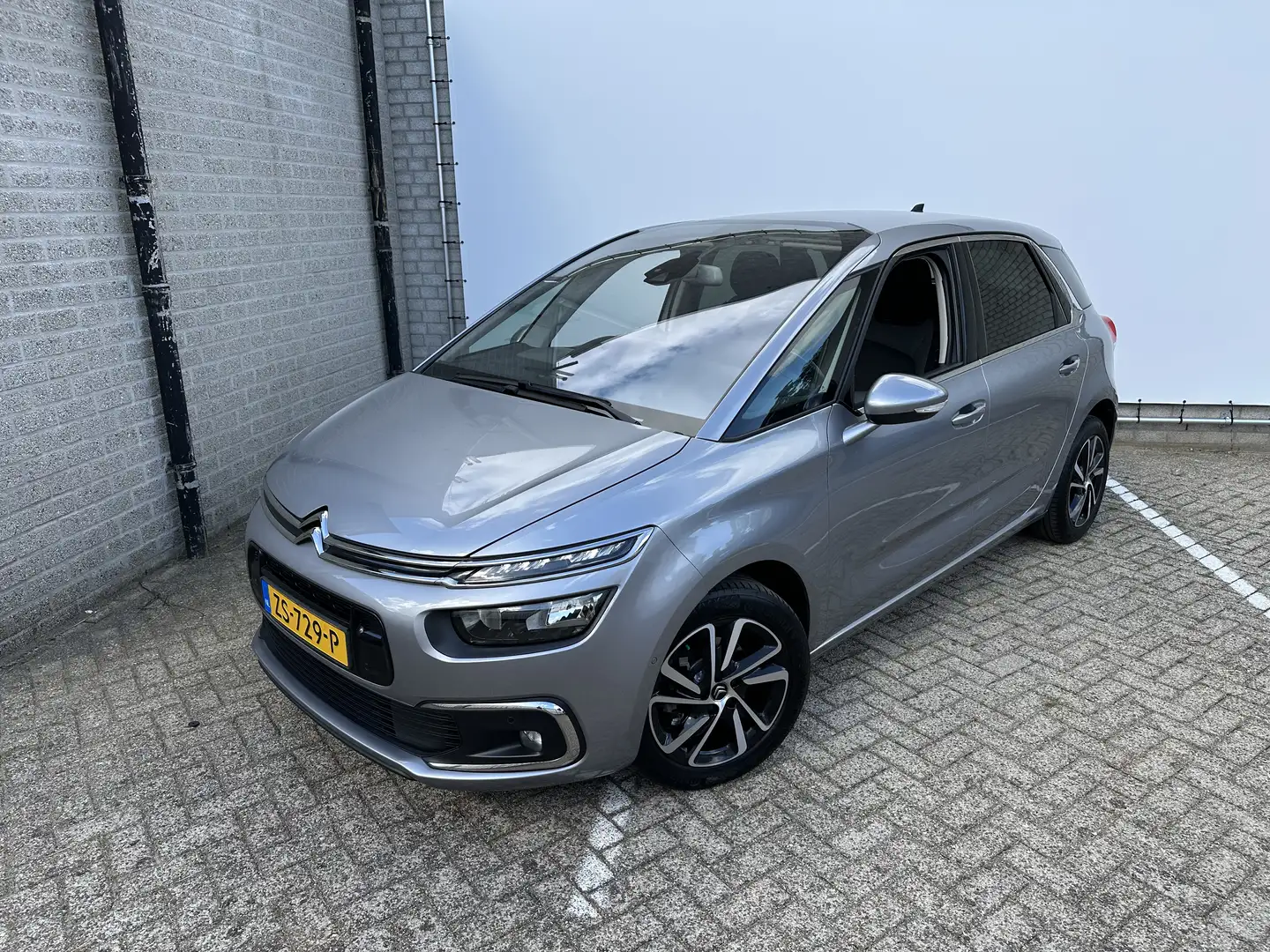 Citroen C4 SpaceTourer 1.2 PureTech Feel | Airco (automatisch) | Apple Ca Grijs - 1