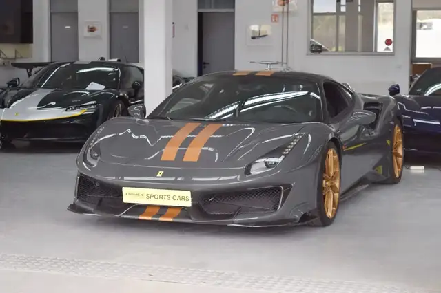 Ferrari 488 Pista Lifting Kamera Telemetrie