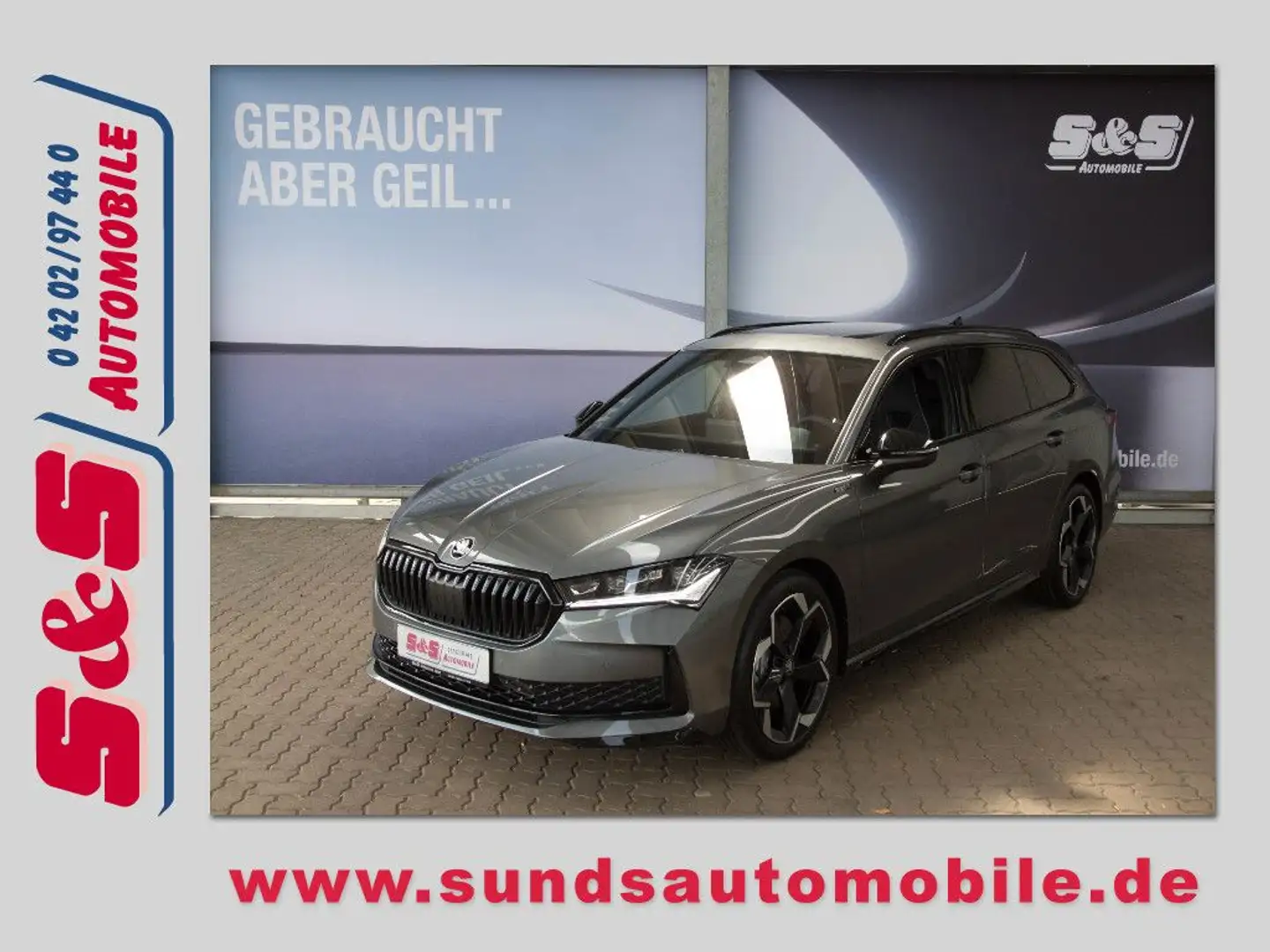 Skoda Superb Combi 2.0 TSI Sportline PANO/MATRIX/AHK/ Gris - 1