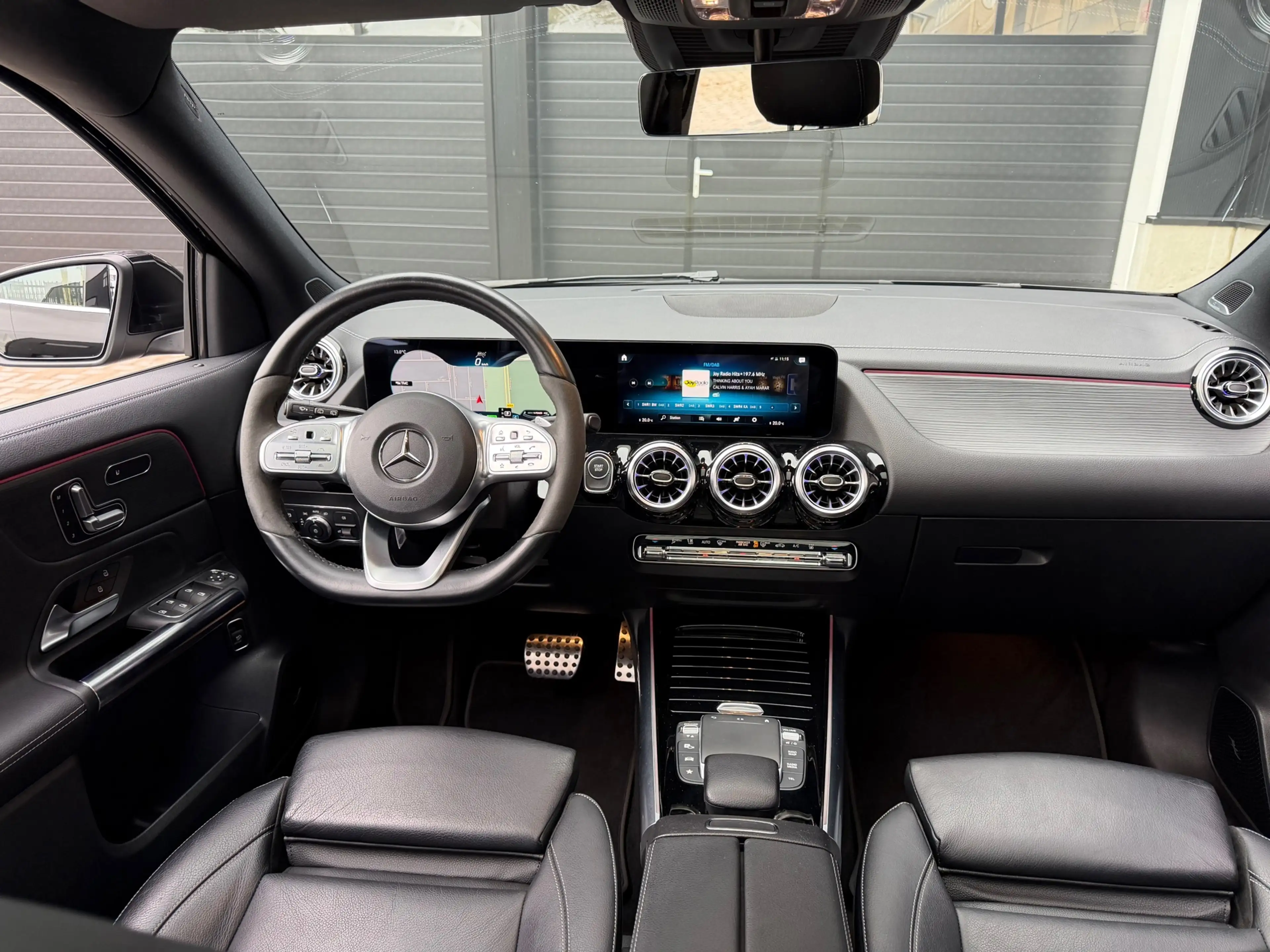 Mercedes-Benz EQA 250 AMG 67 kWh / Pano / Memory / Burmeister / Leer / A — photo 11