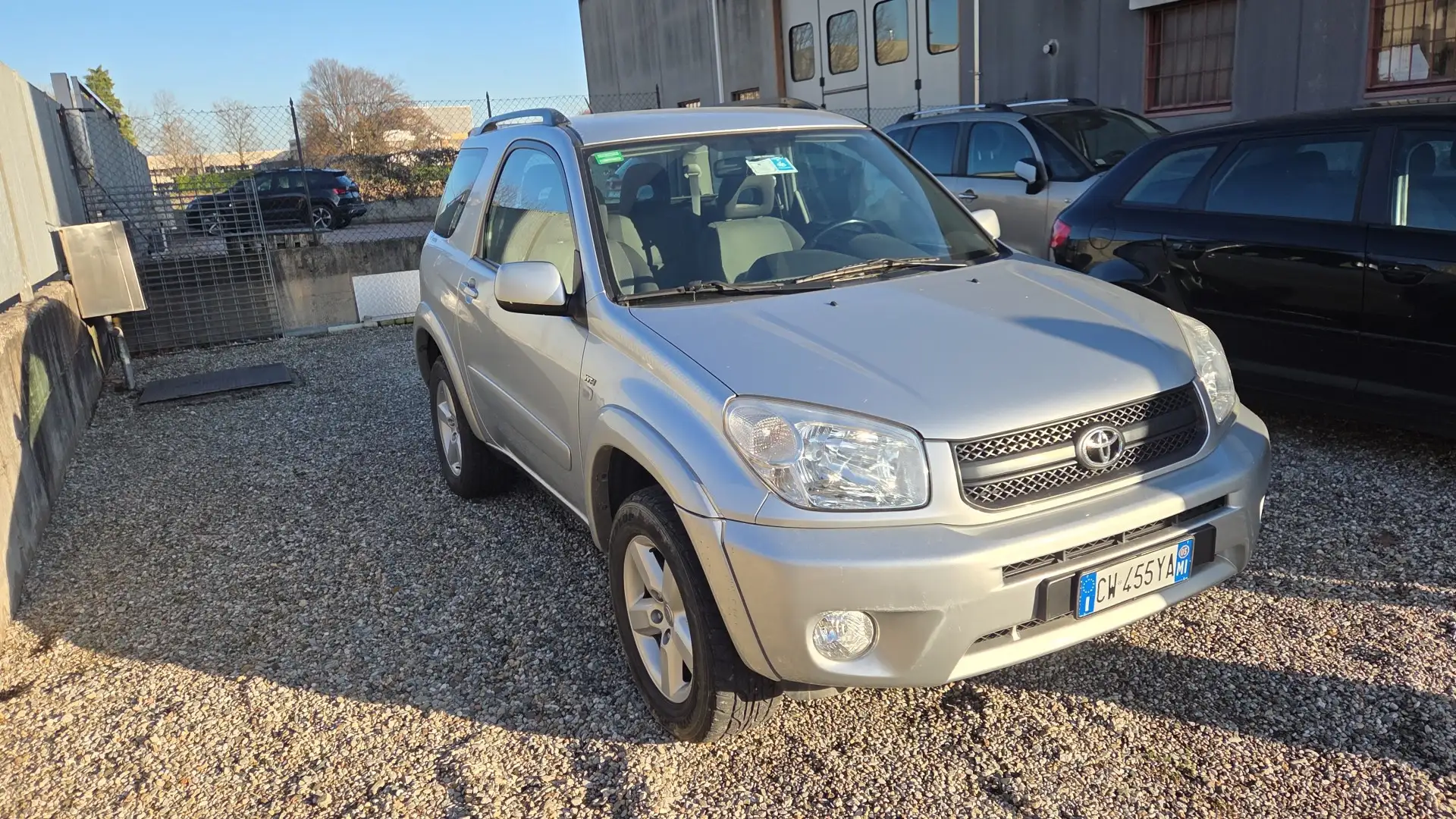 Toyota RAV 4 RAV4 3p 2.0 vvt-i 16v Sol FL - 2