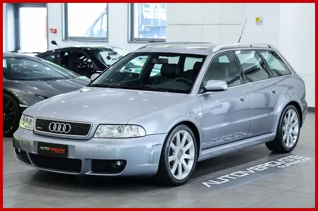 Audi RS4 **2.7 V6 cat Avant
