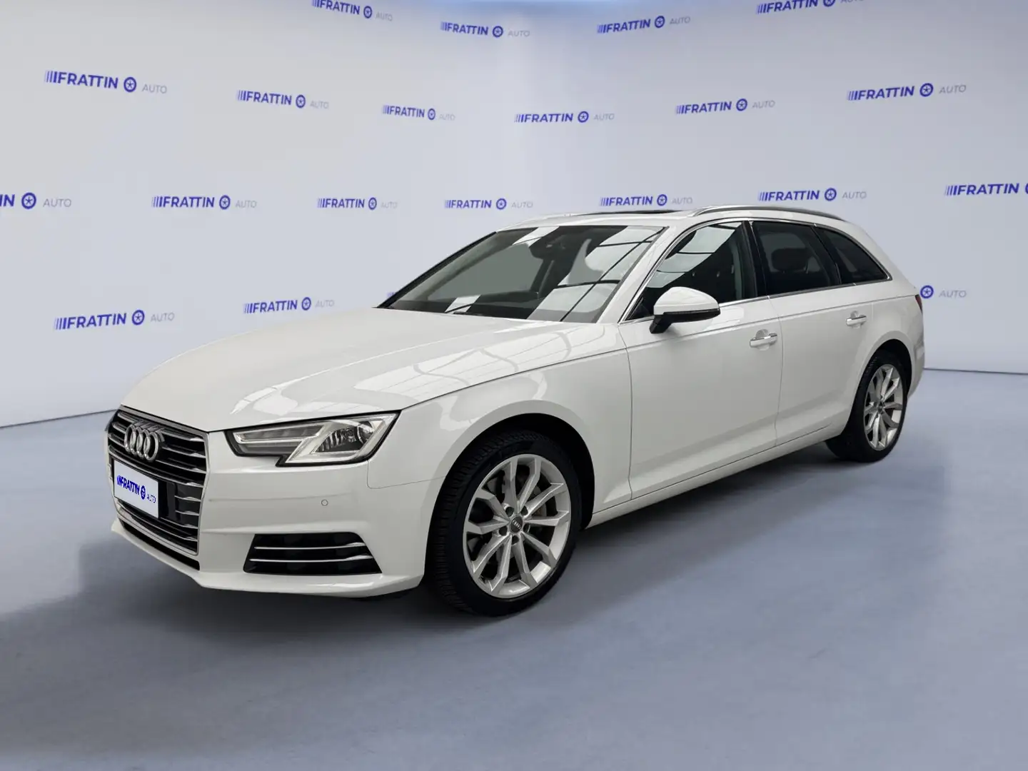 Audi A4 Avant 40 TDI ultra S tronic Design Bianco - 1