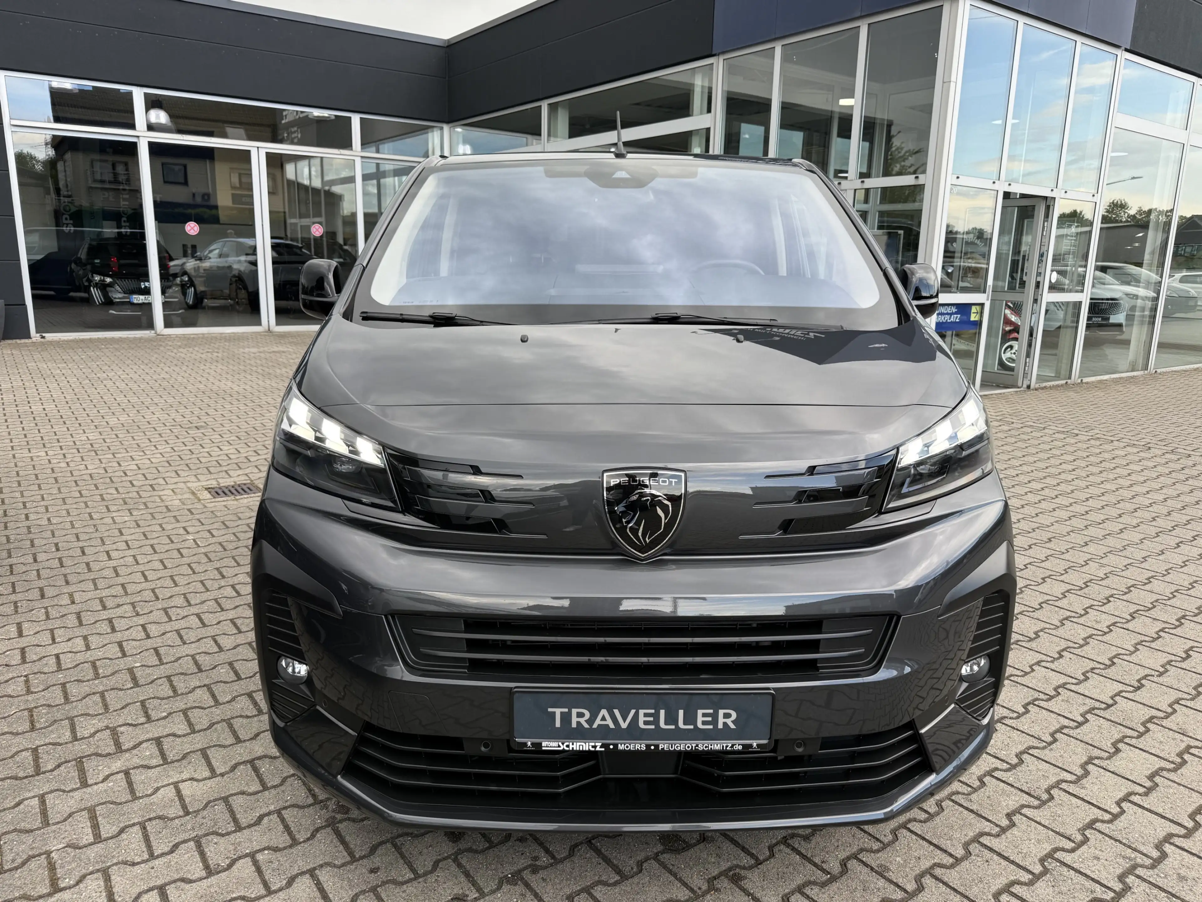 Peugeot Traveller L2 BlueHDI 180, ACC, el. Schiebetüren, AHK, uvm. — photo 2