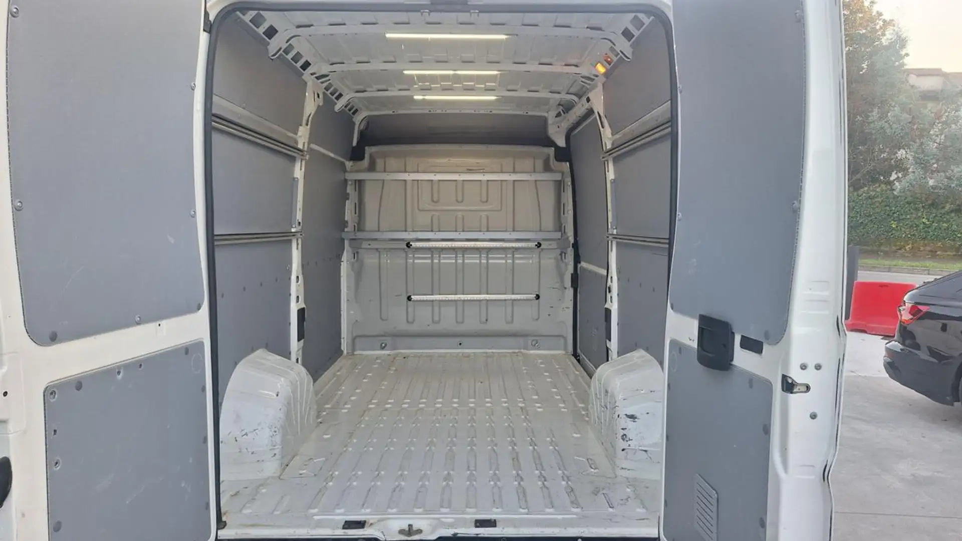 Citroen Jumper 33 BlueHDi 130 PM-TM Furgone N°FW568 Blanco - 2