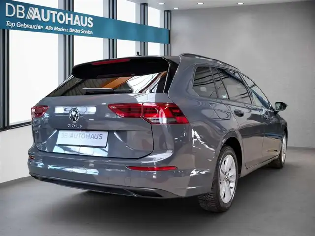 Volkswagen Golf view 4