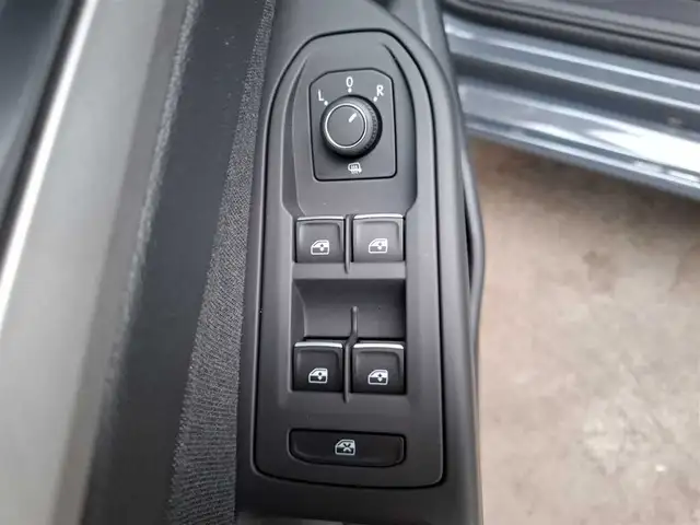 Volkswagen Golf view 15