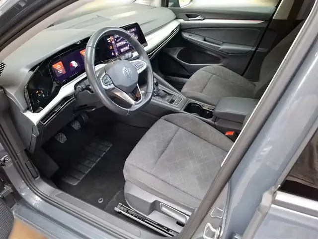 Volkswagen Golf view 8