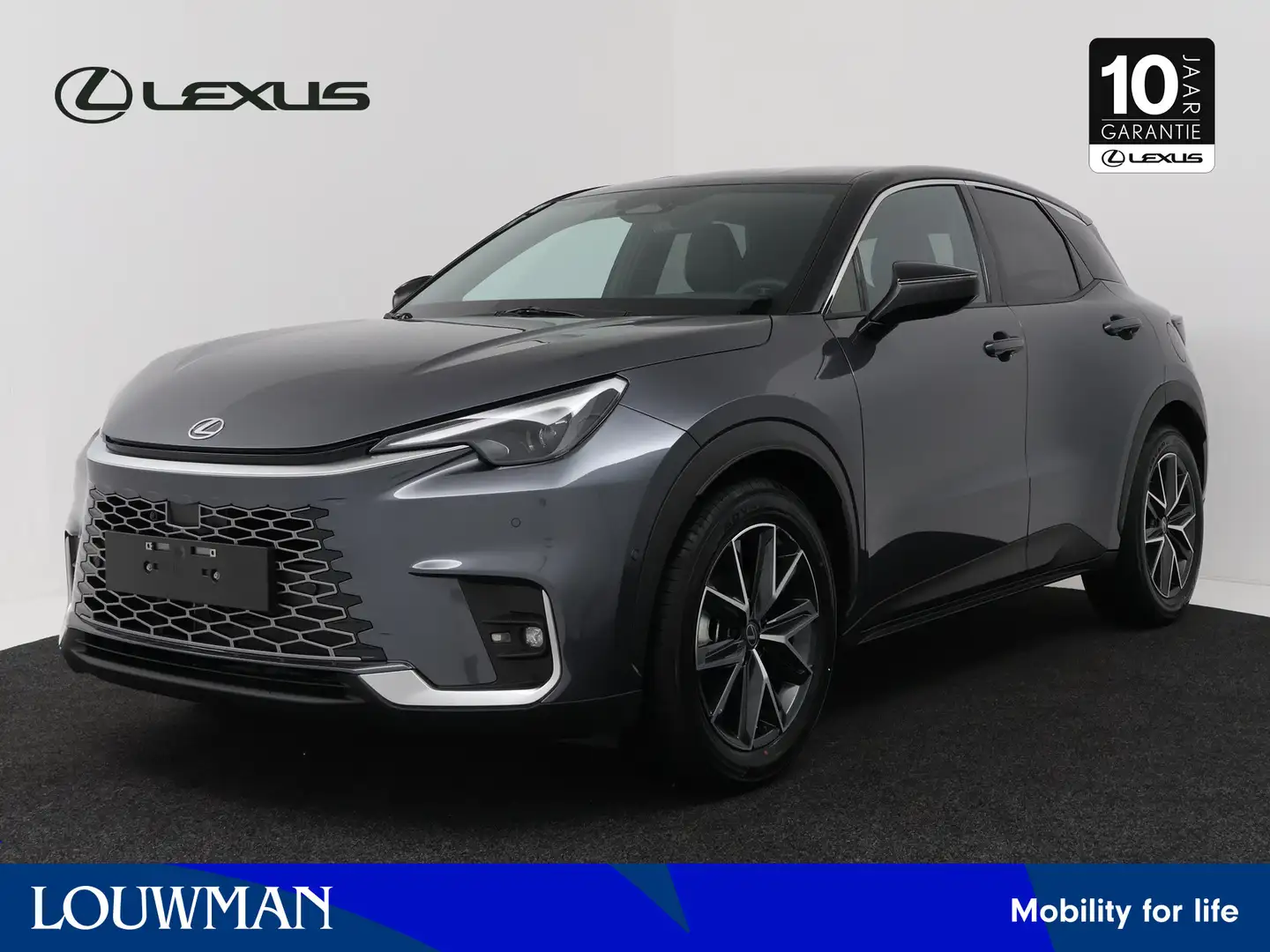 lexus lbx