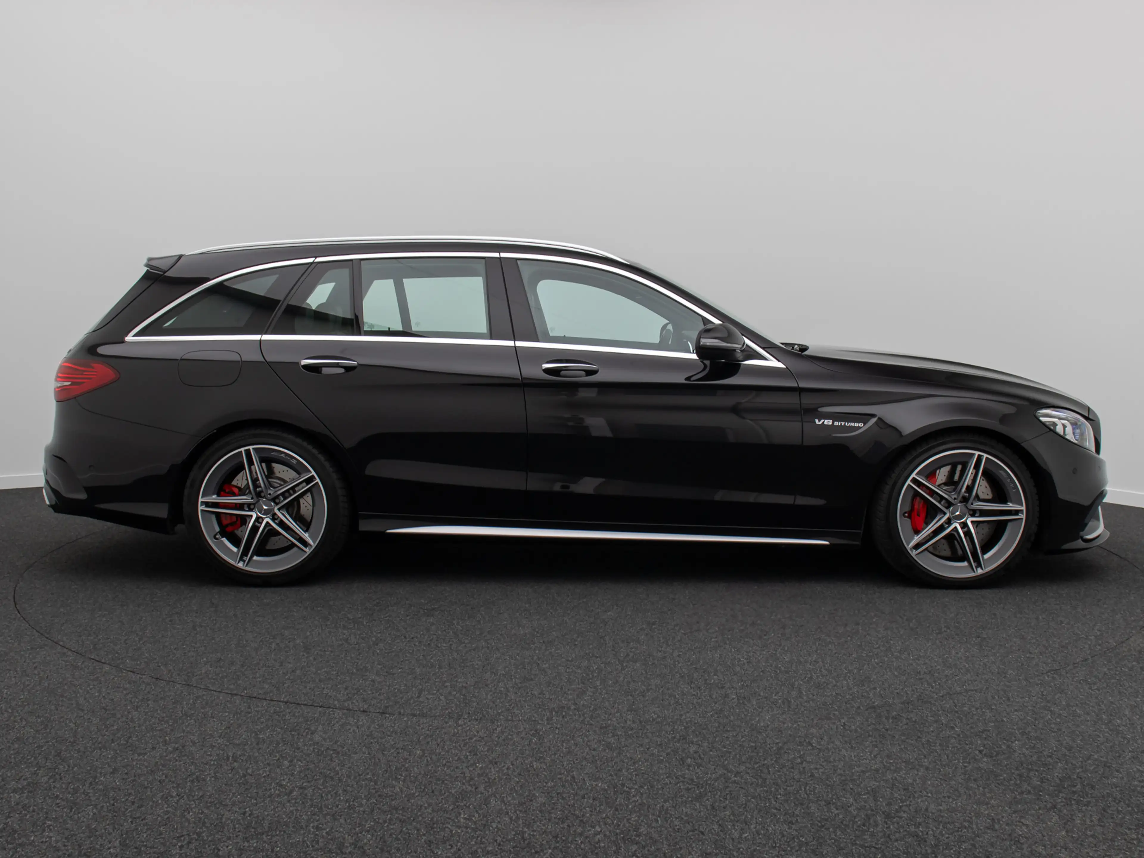 Mercedes-Benz C 63 AMG Panorama DAB Burmester Komfort Voll — photo 5