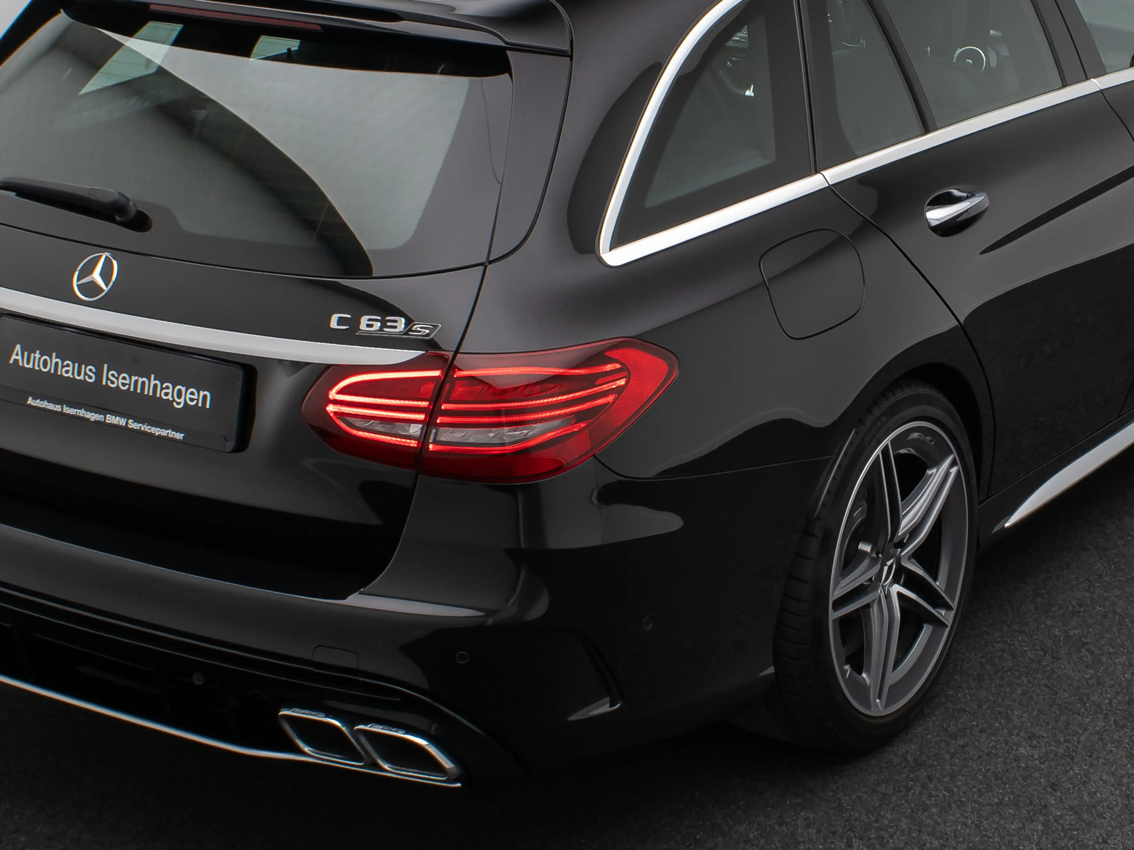 Mercedes-Benz C 63 AMG Panorama DAB Burmester Komfort Voll — photo 15