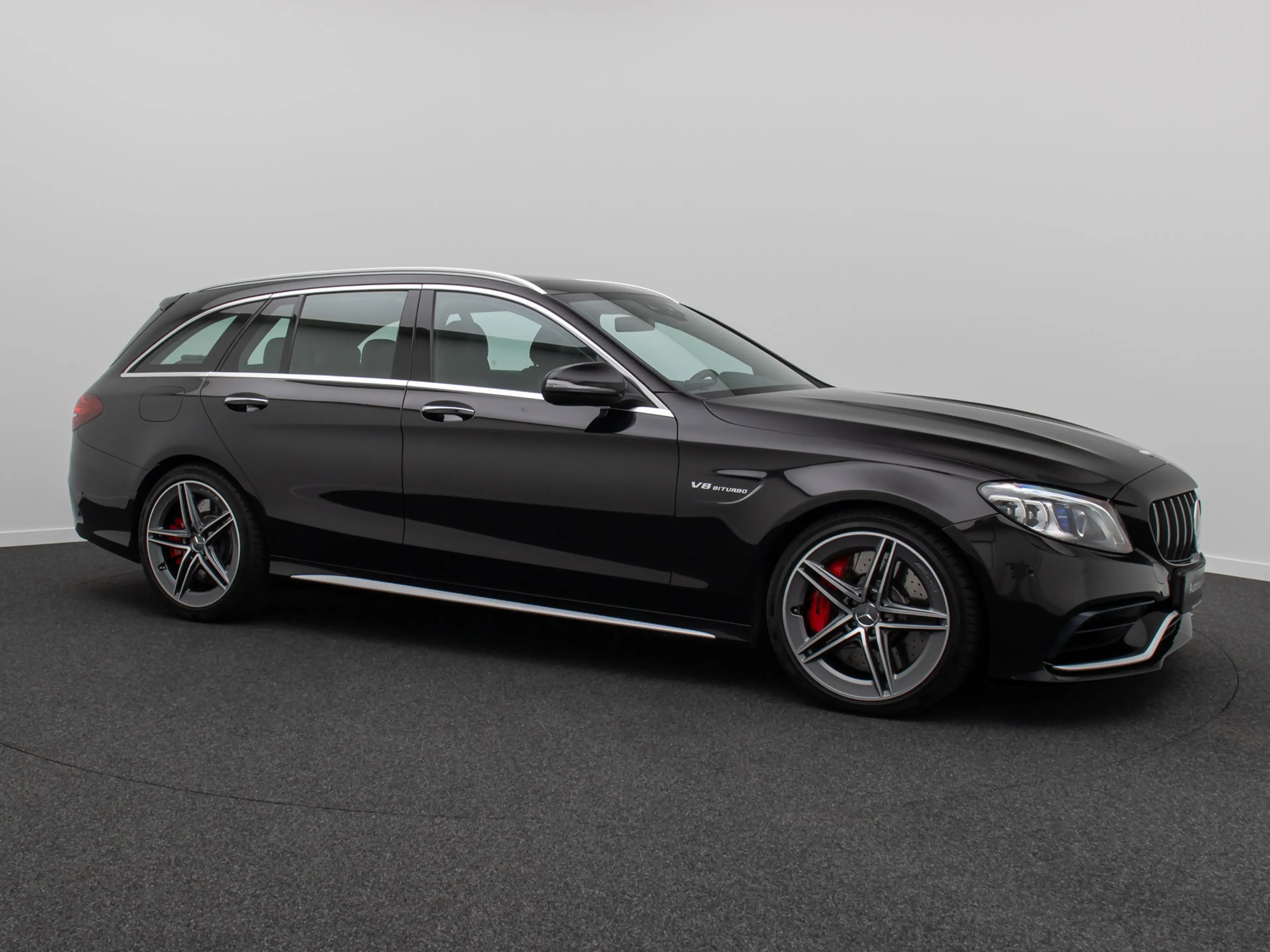 Mercedes-Benz C 63 AMG Panorama DAB Burmester Komfort Voll — photo 4