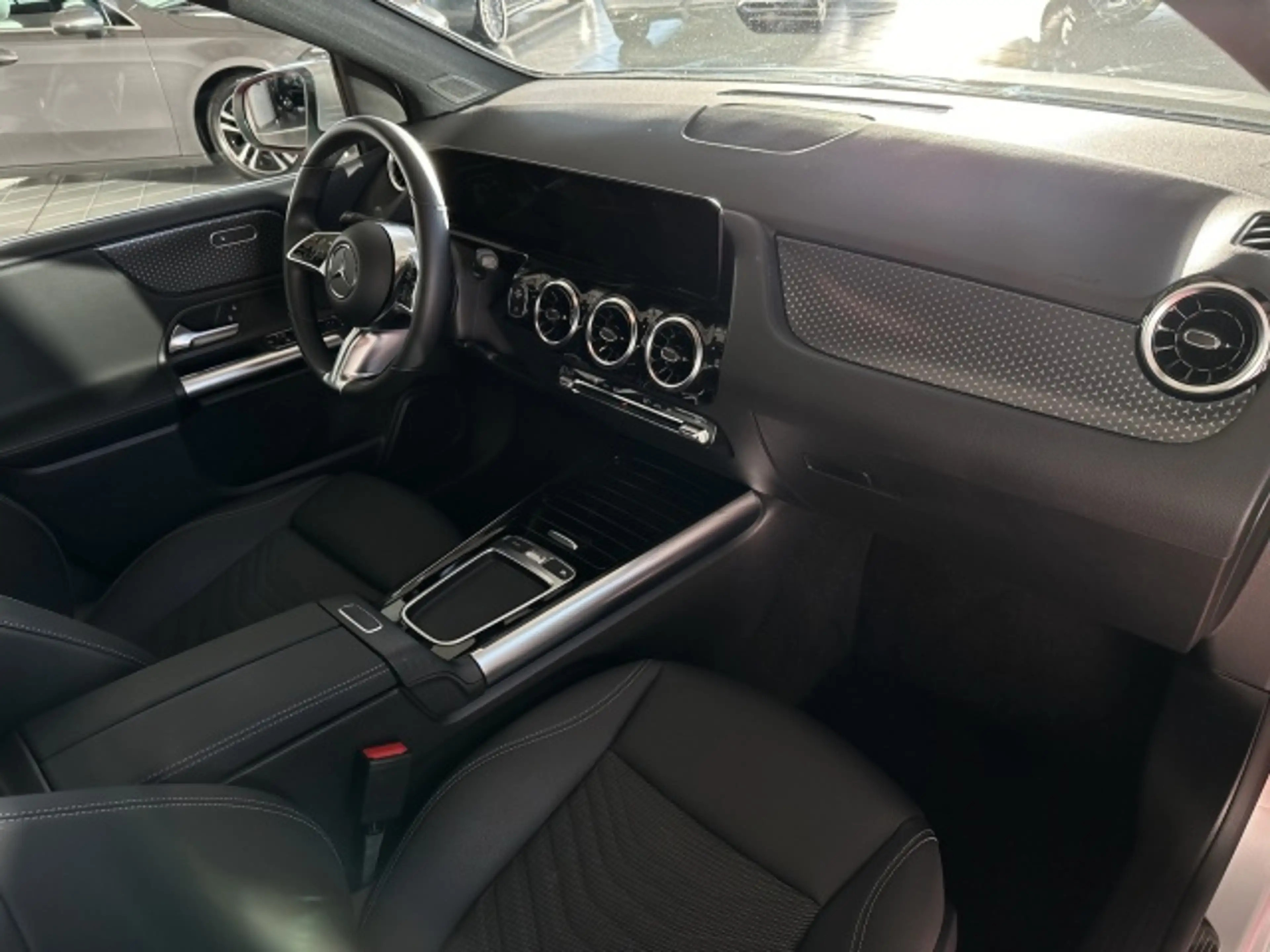 Mercedes-Benz B 200 B 200 d Progressive MBUX+NAVI+KAMERA+LED-LICHT BC — photo 6