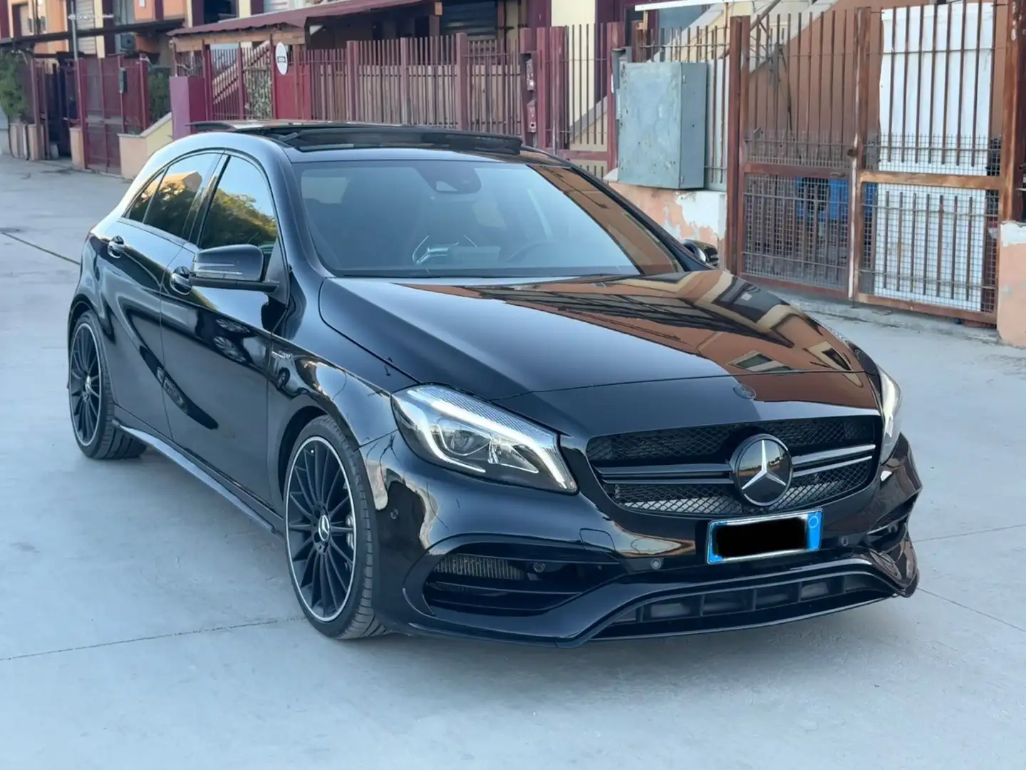 Mercedes-Benz A 45 AMG A 45 AMG 4Matic Automatic Noir - 2