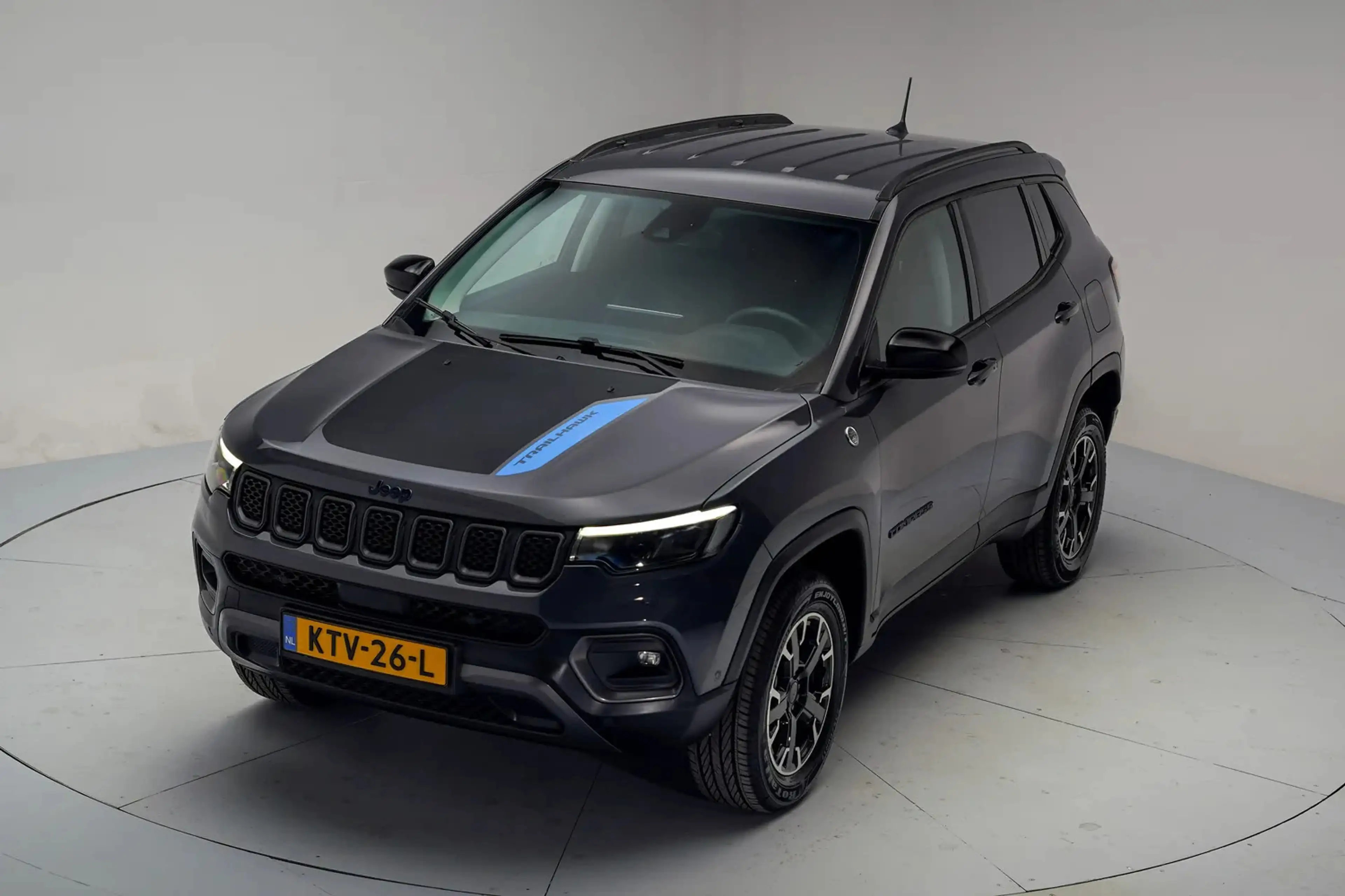 Jeep Compass 240 xe Plug-in Trailhawk [ SoH 91,4% | LED Navi Ca — photo 14