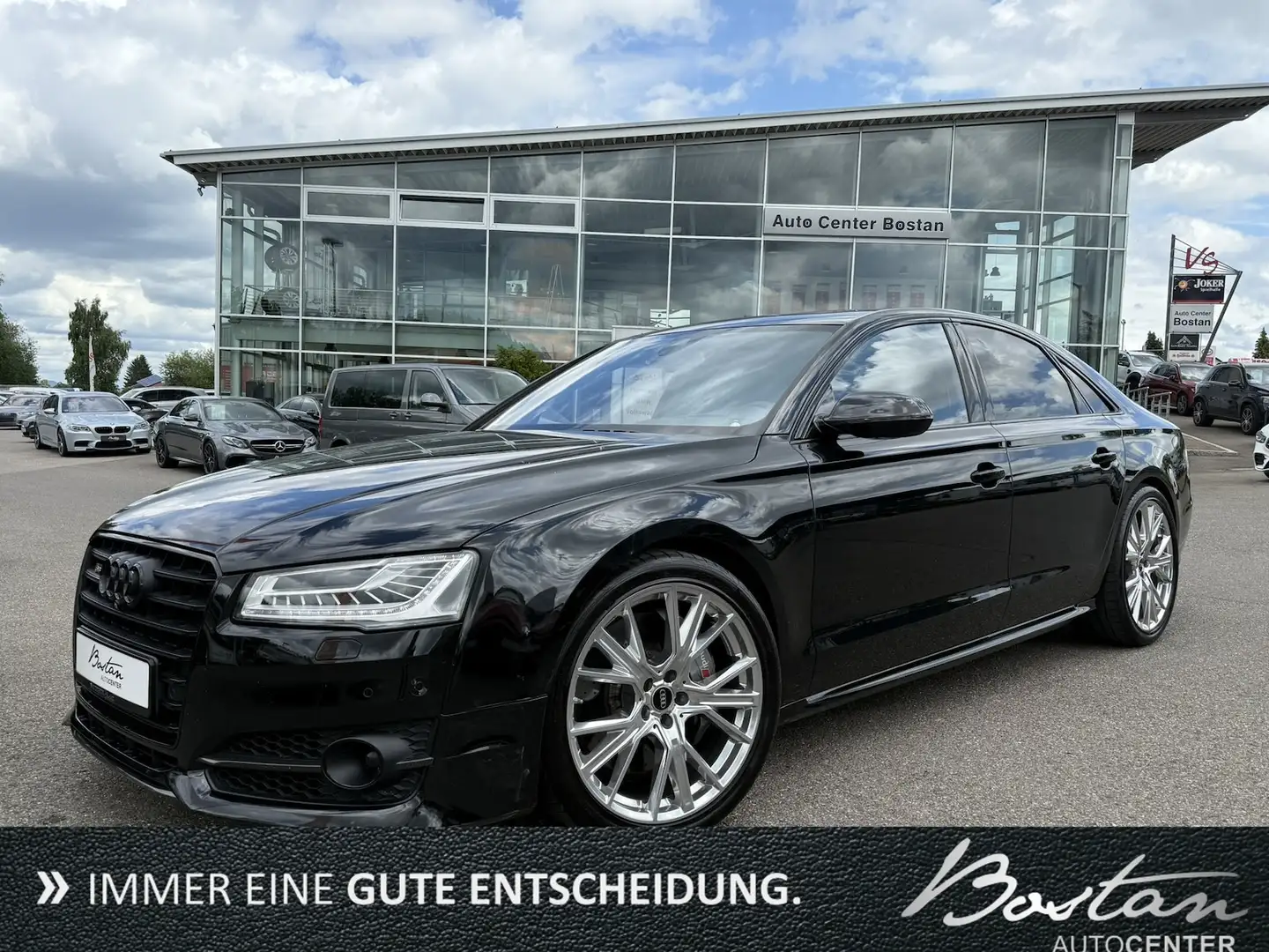 Audi S8 PLUS/VOLL/CARBON/KERAMIK/SERVICE BEI AUDI Schwarz - 1