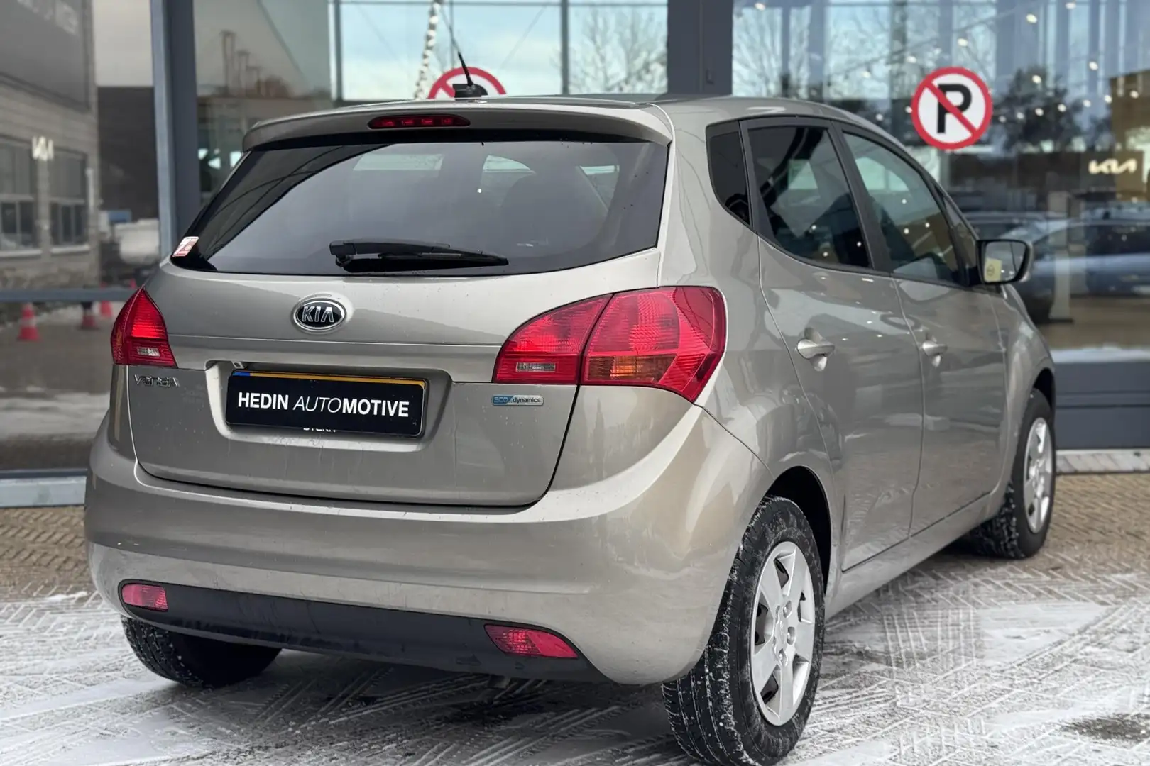 Kia Venga 1.4 CVVT ExecutiveLine | Navigatie | Camera | Clim Gris - 2