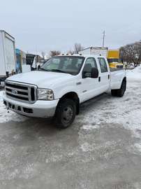 Crew Cab 156  4WD XLT