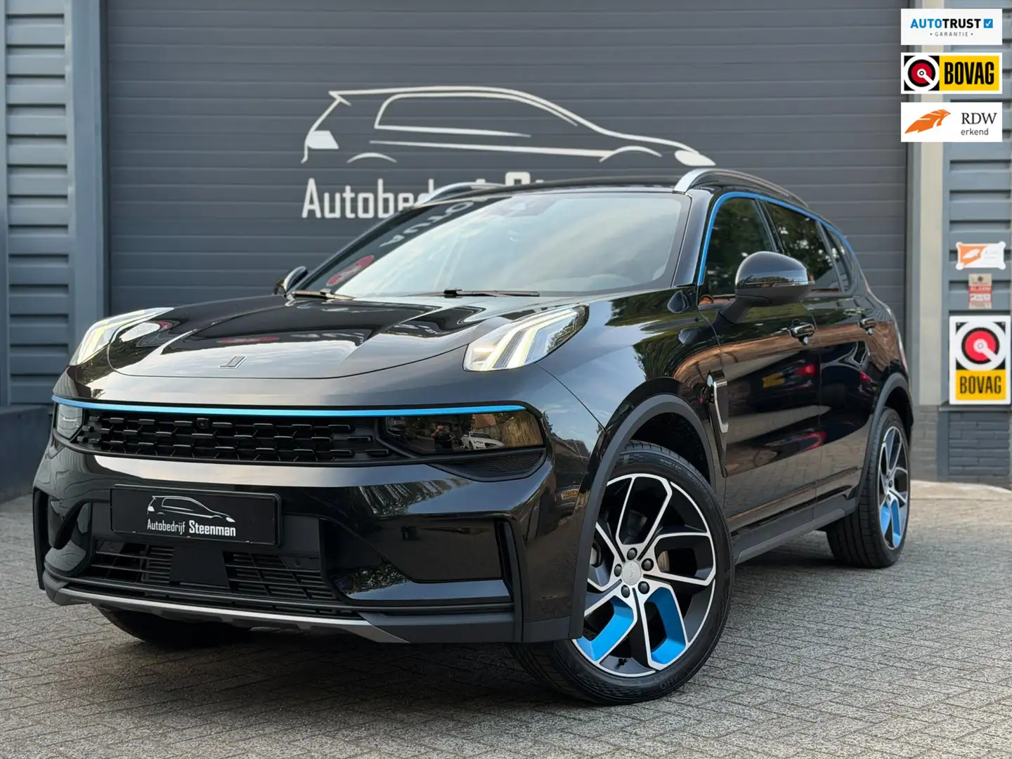 Lynk & Co 01 1.5 | 360 Cam | Sfeerverl. | Panorama | NIEUW Noir - 1