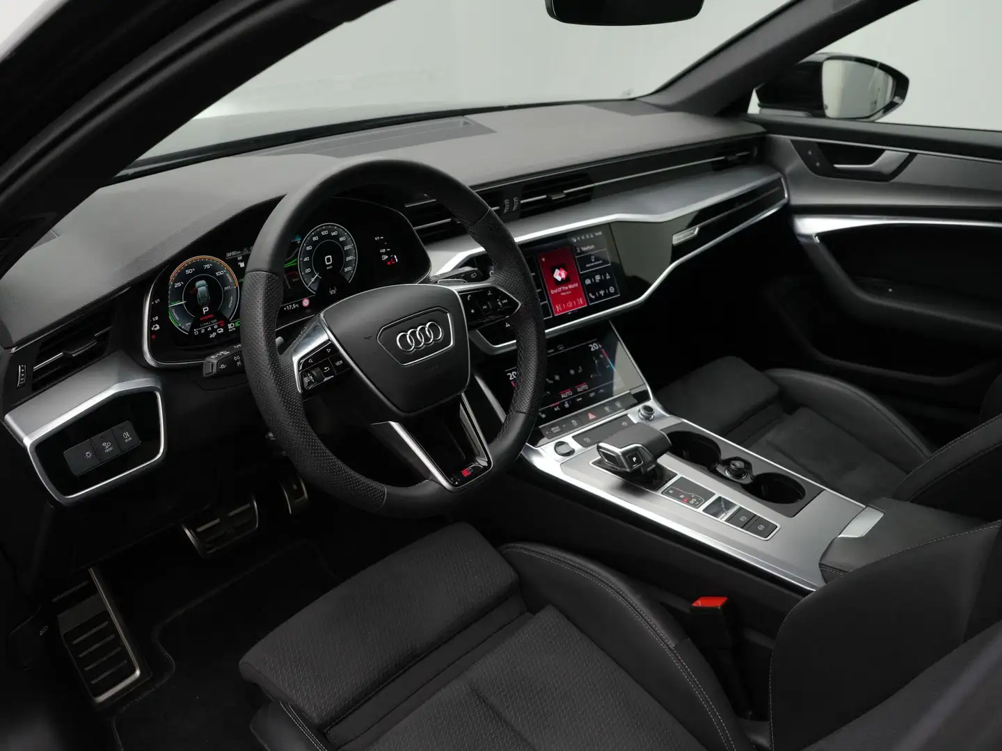 Audi A6 Avant 55 TFSI e 367 pk S-tronic quattro Pro Line S Šedá - 2
