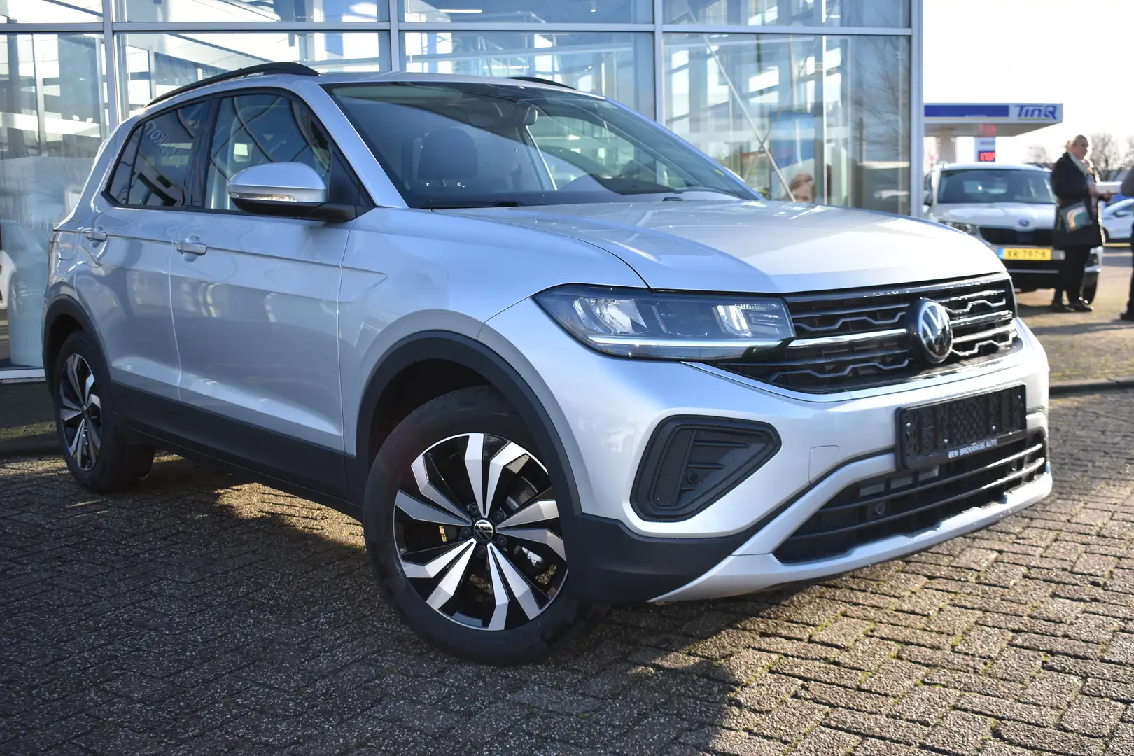 Volkswagen T-Cross Life Edition Inclusief €2000,- inruilvoordeel | 'A Grijs - 2