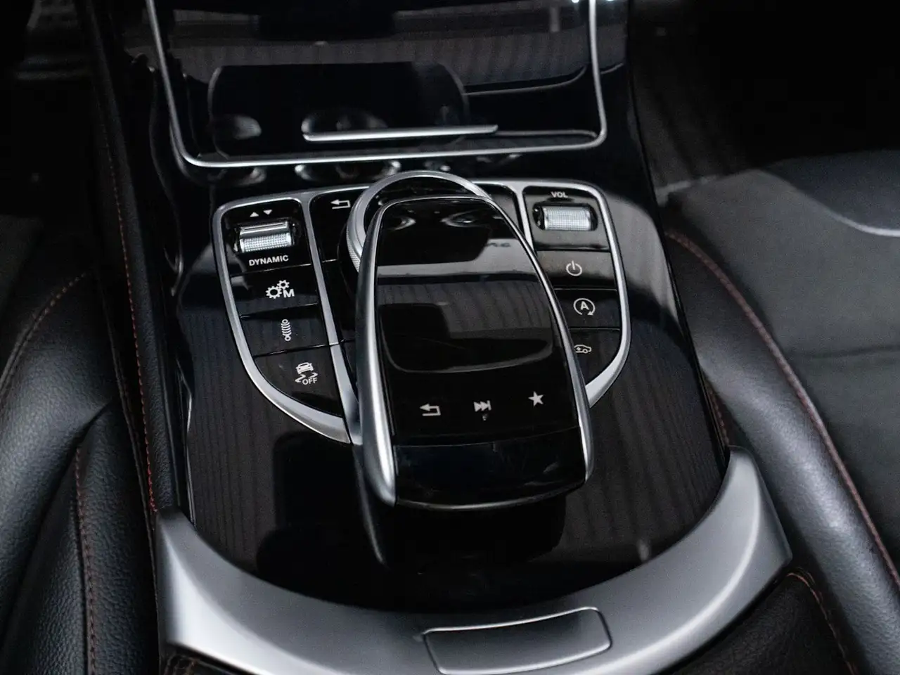 Mercedes-Benz GLC photo Mercedes-Benz GLC