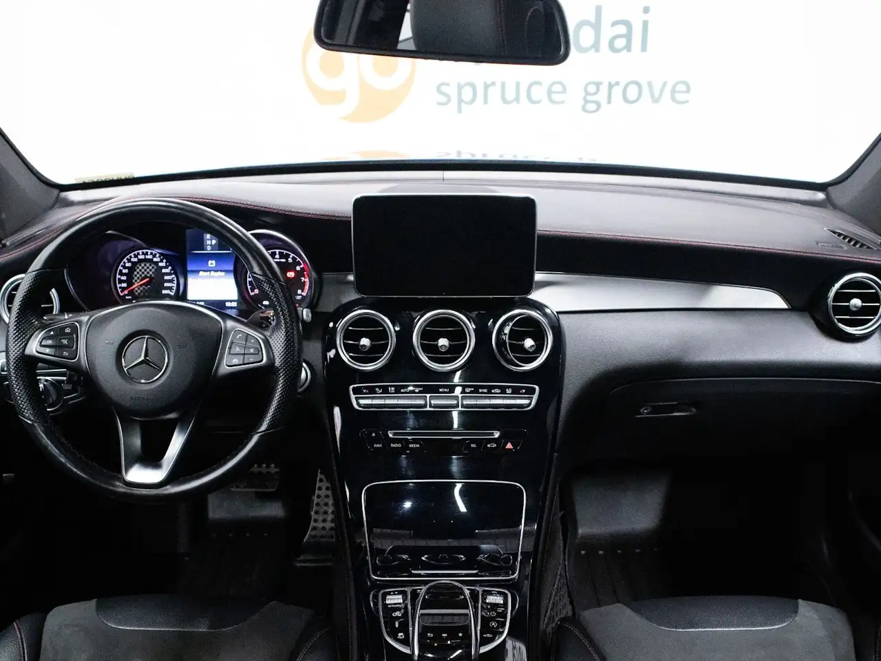 Mercedes-Benz GLC photo Mercedes-Benz GLC