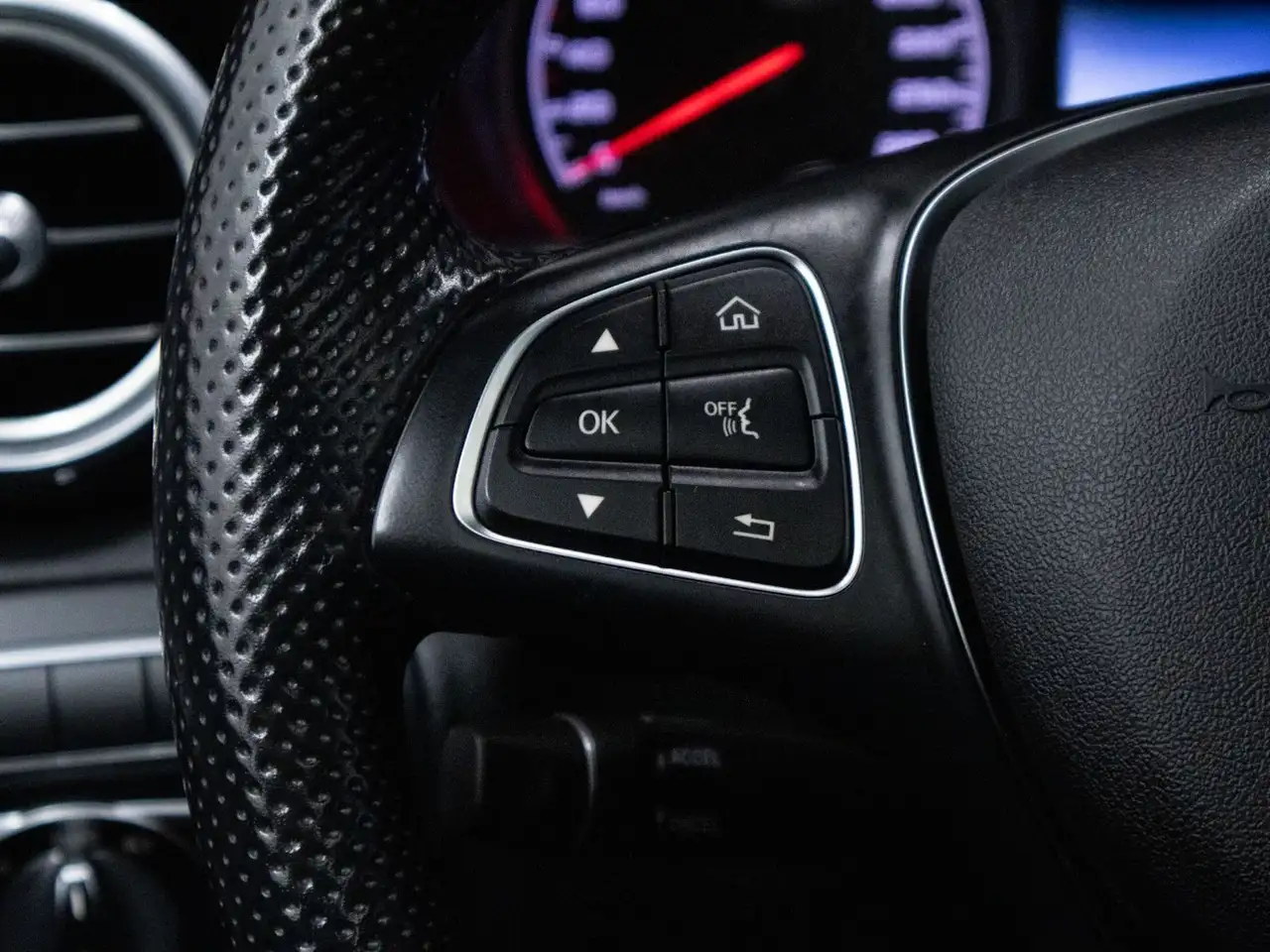 Mercedes-Benz GLC photo Mercedes-Benz GLC