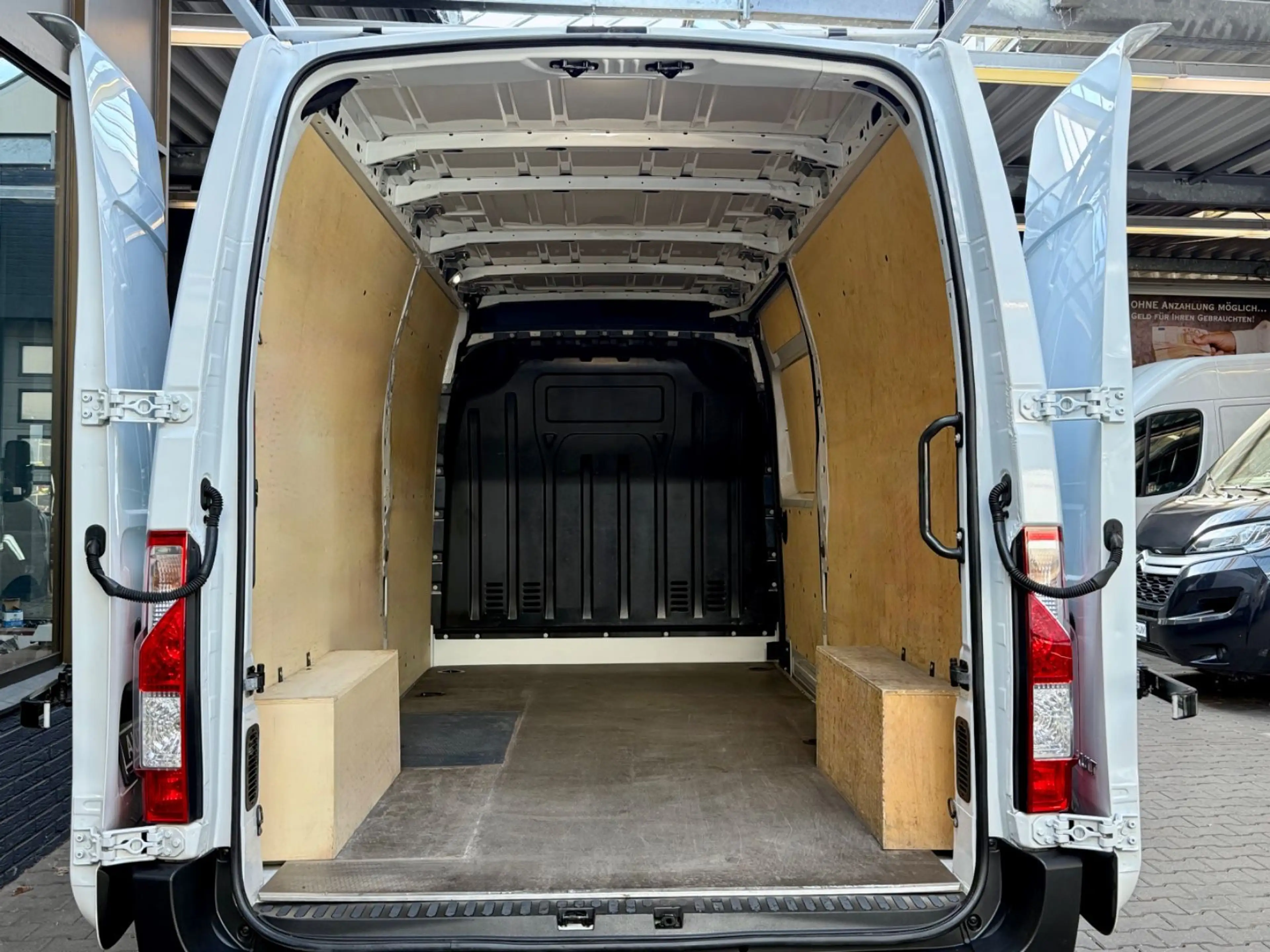 Renault Master 2.3 D L3H2 3,5t AHK KLIMA TEMPOMAT PDC — photo 12