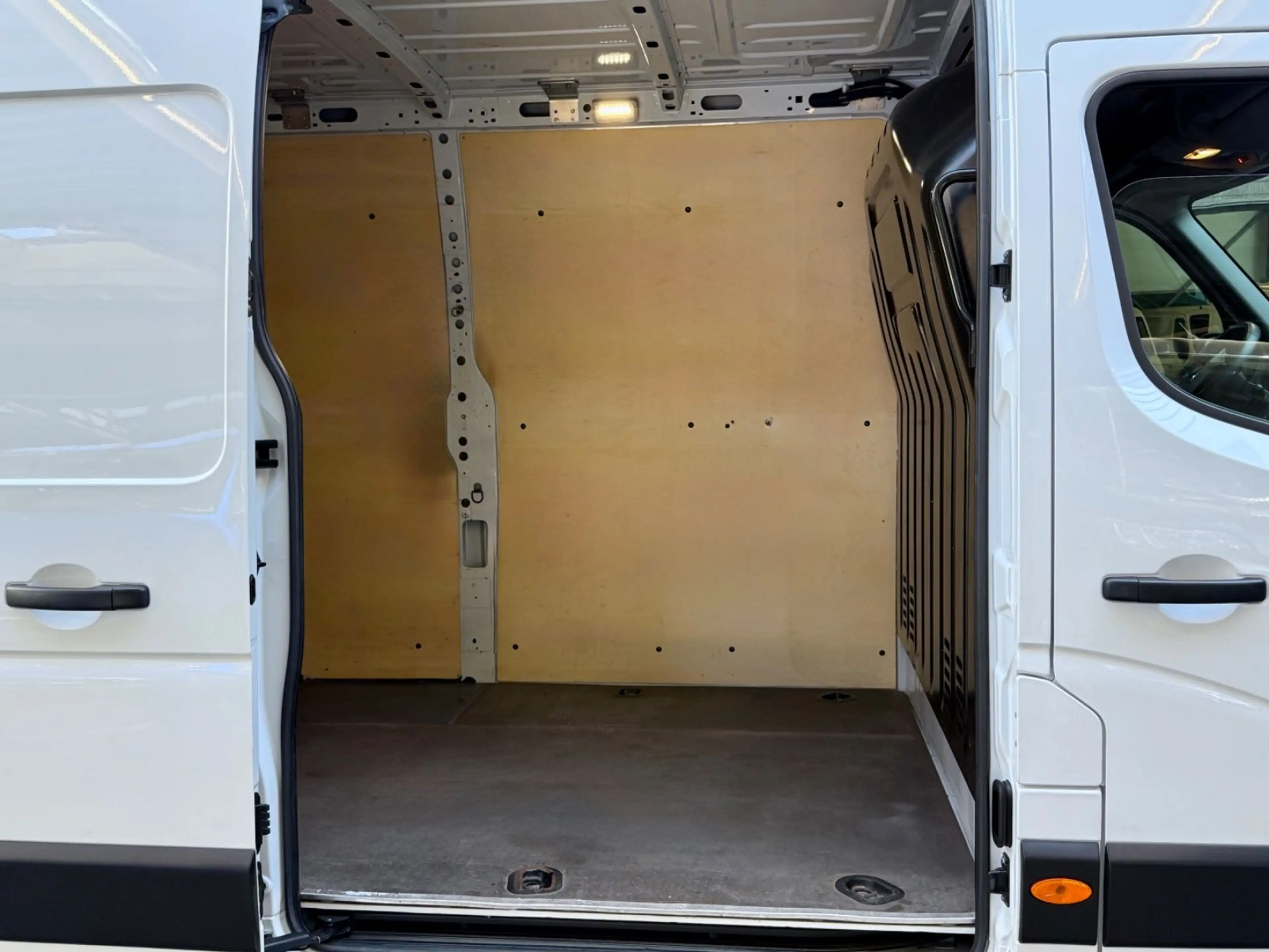 Renault Master 2.3 D L3H2 3,5t AHK KLIMA TEMPOMAT PDC — photo 15