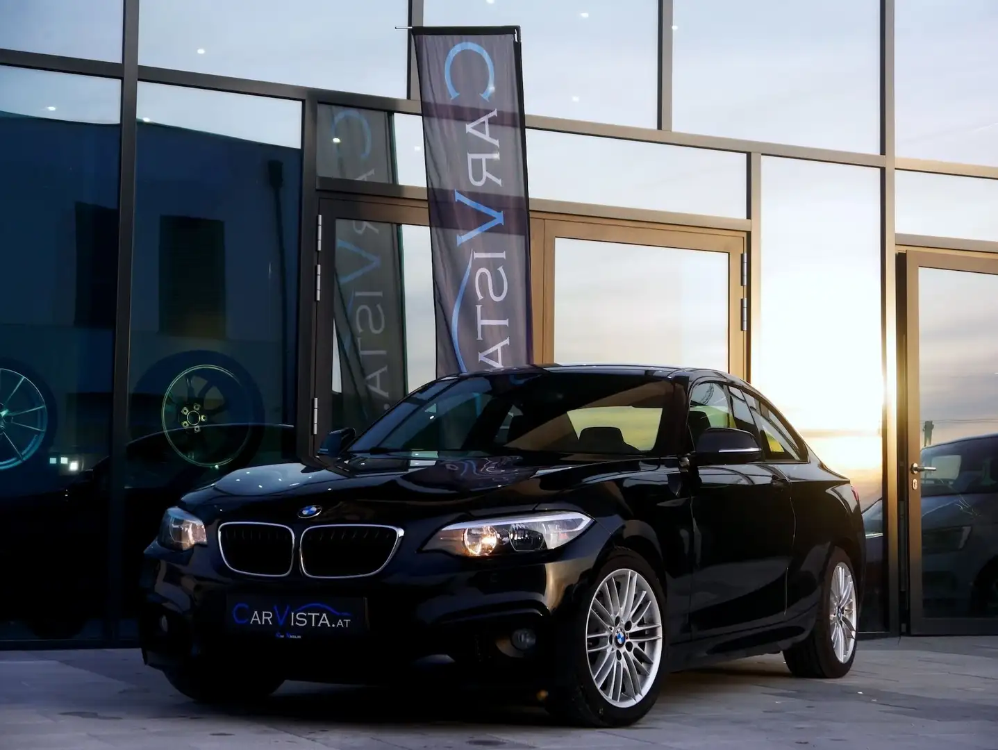 BMW 220 d Coupe Aut. M-Sport Schwarz - 2