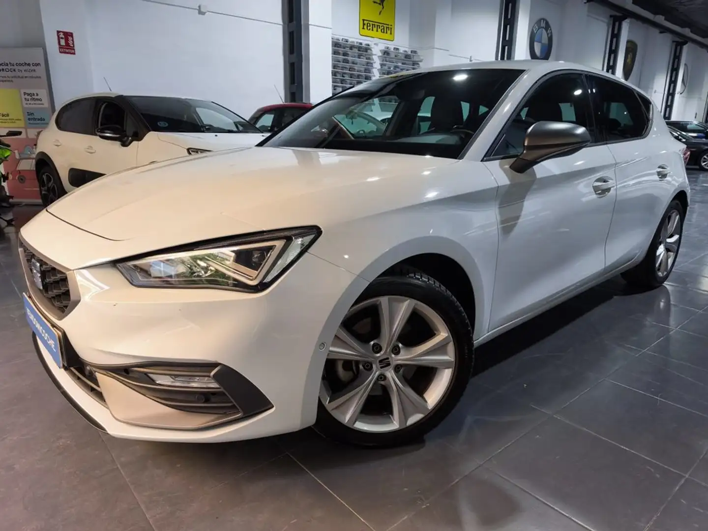 SEAT Leon 1.0 eTSI 81kW DSG-7 S&S FR 25 Aniv Blanco - 1