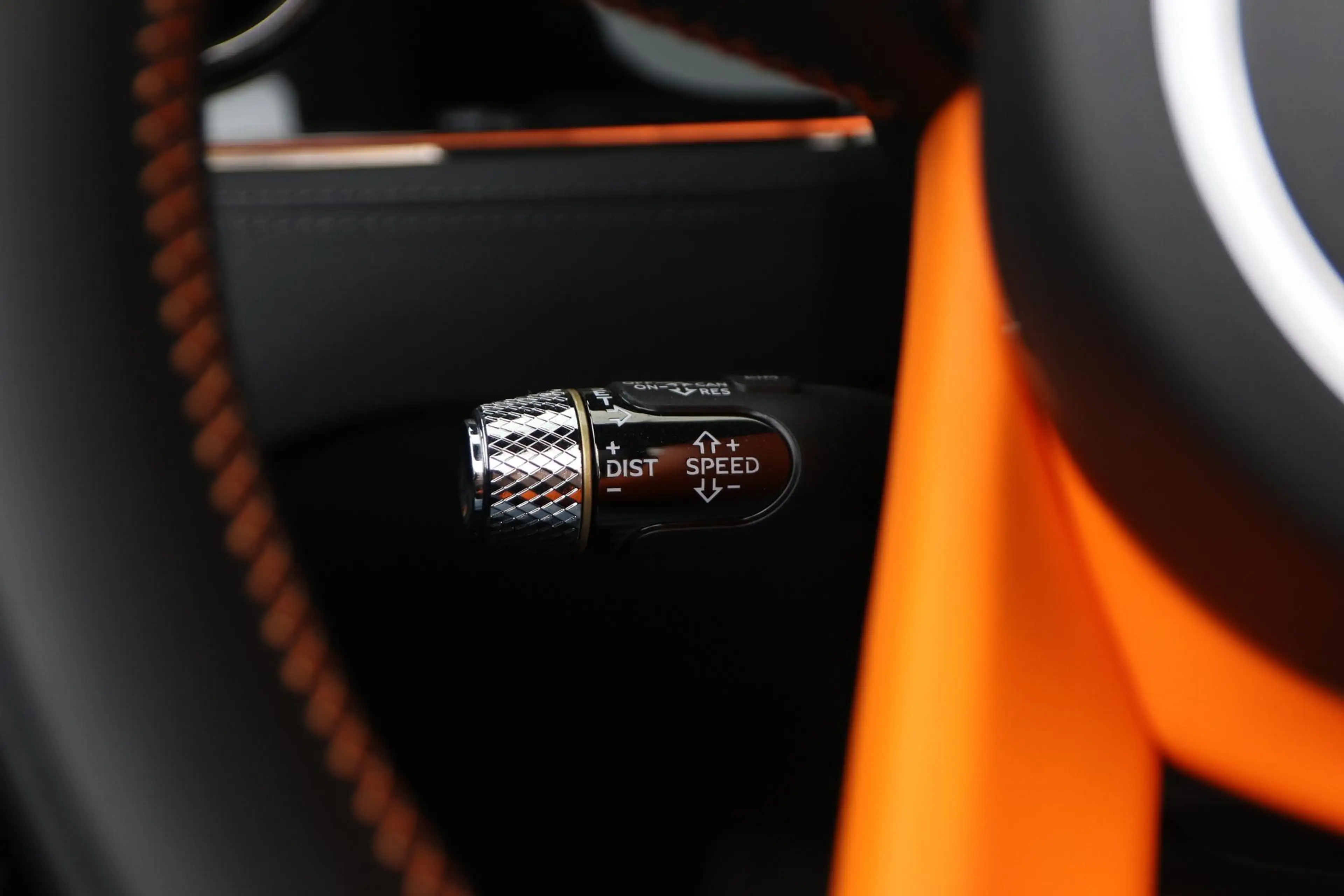 Bentley Continental GTC 4.0 V8 Hybrid Black Edition | Touring Specificatio — photo 43