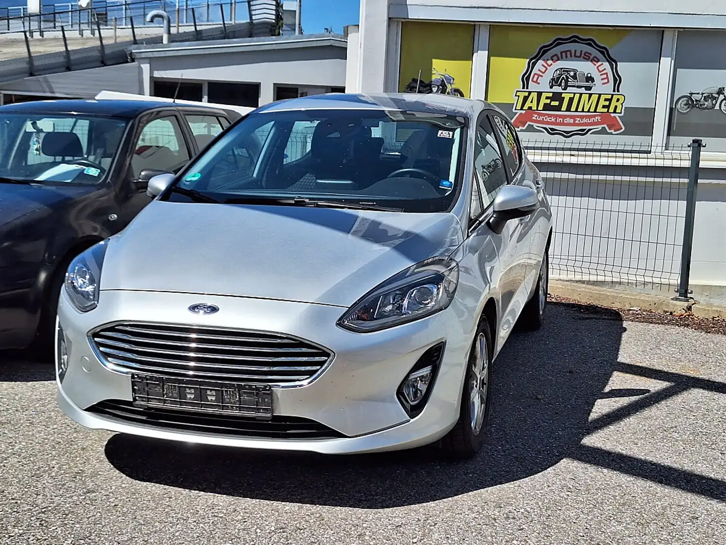 Ford Fiesta 1.0 Mildhybrid - MOTORSCHADEN Silber - 1