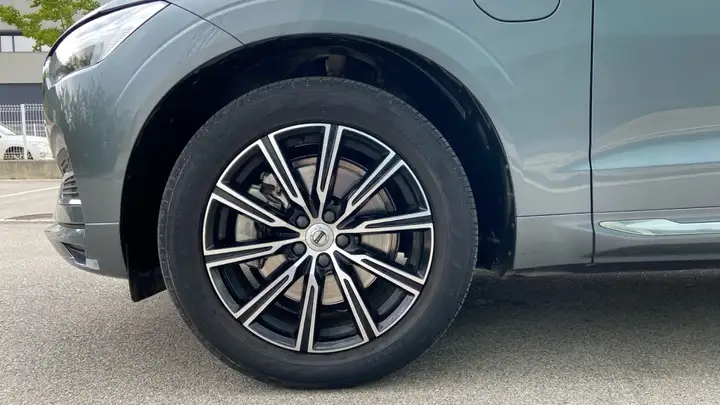 Volvo XC60 2020, foto 17
