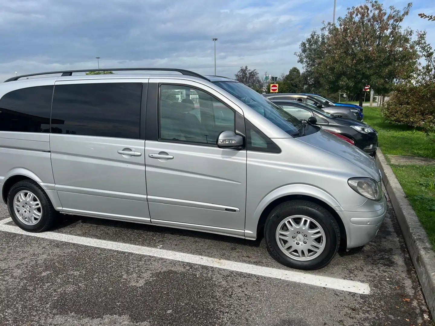 Mercedes-Benz Viano Avantgarde Argent - 2