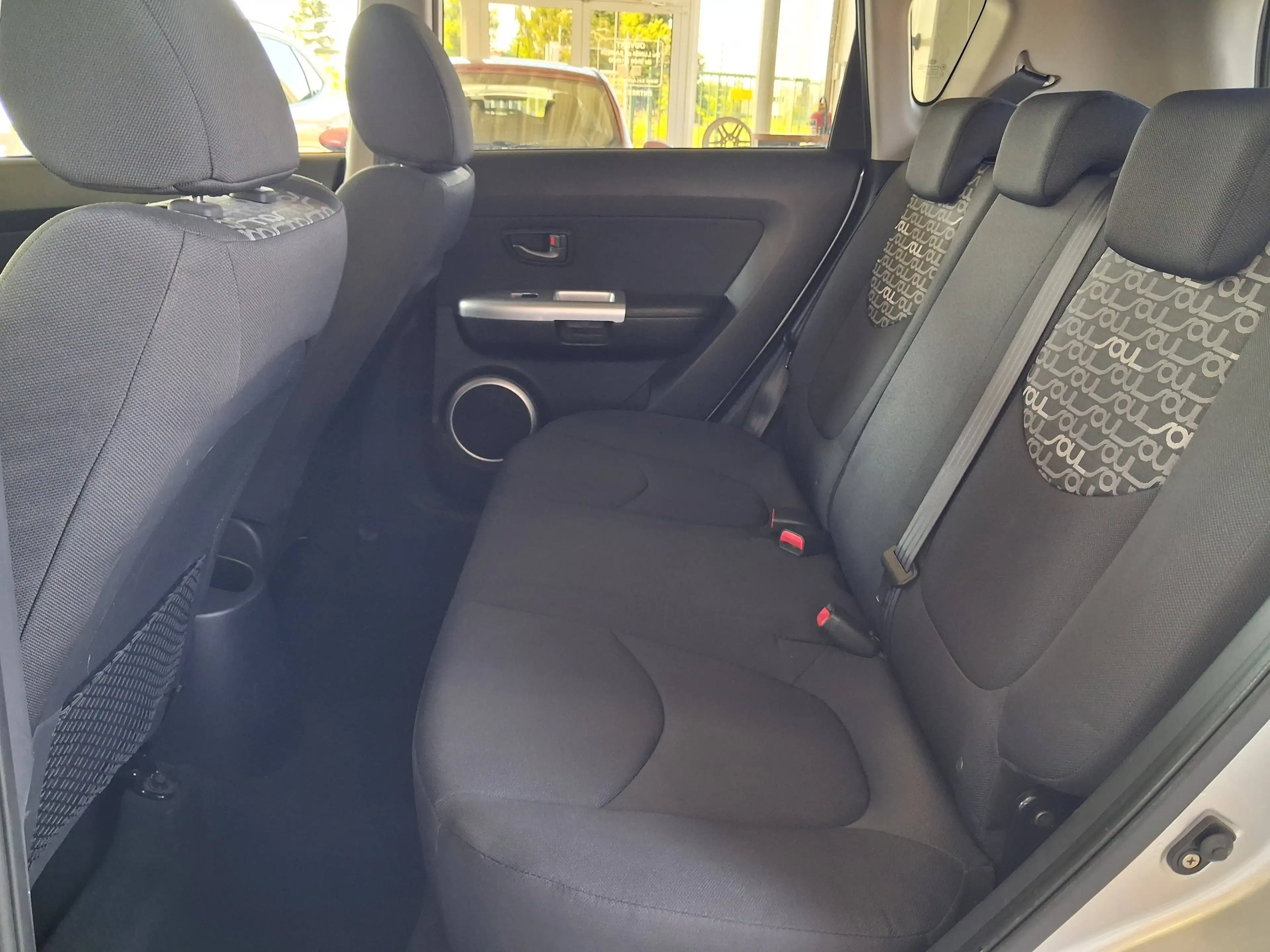 Kia Soul Soul 1.6 CRDi Mate / 1 ERE MAIN / CARNET / CLIM / BLUETOOTH / GARANTIE — photo 11