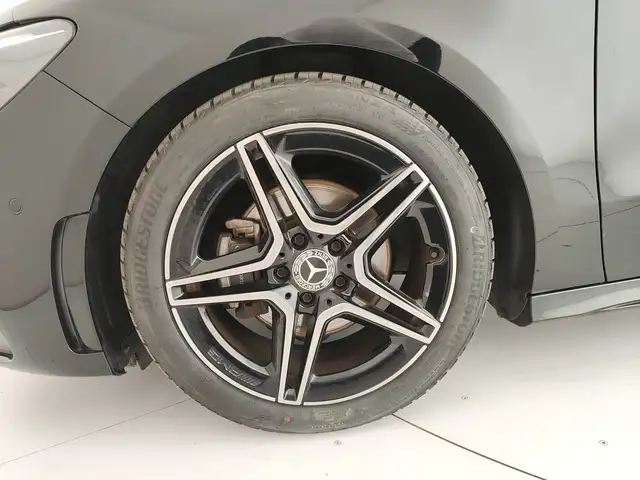 Mercedes-Benz B-Class view 11