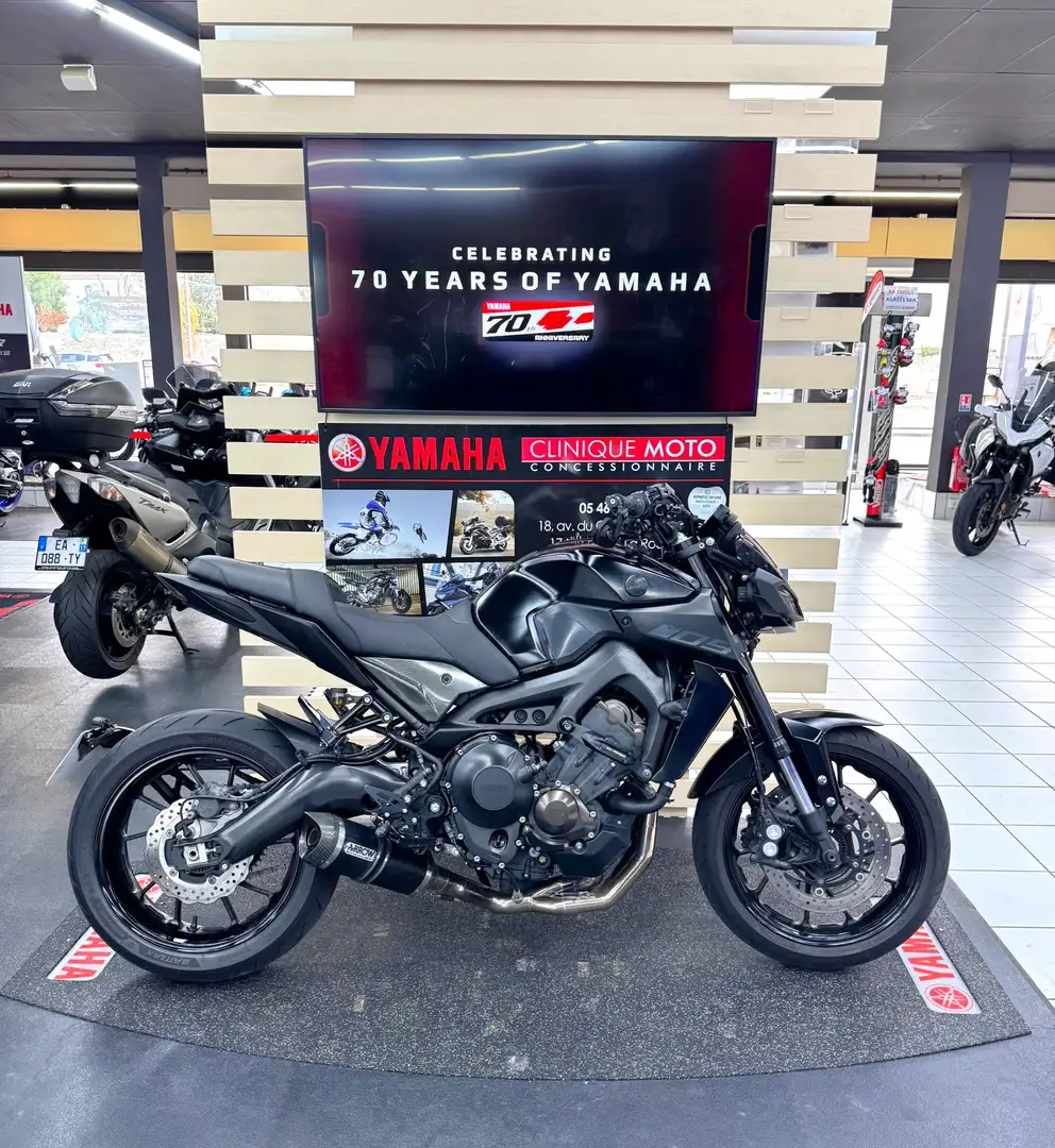 Yamaha MT-09 Noir - 1