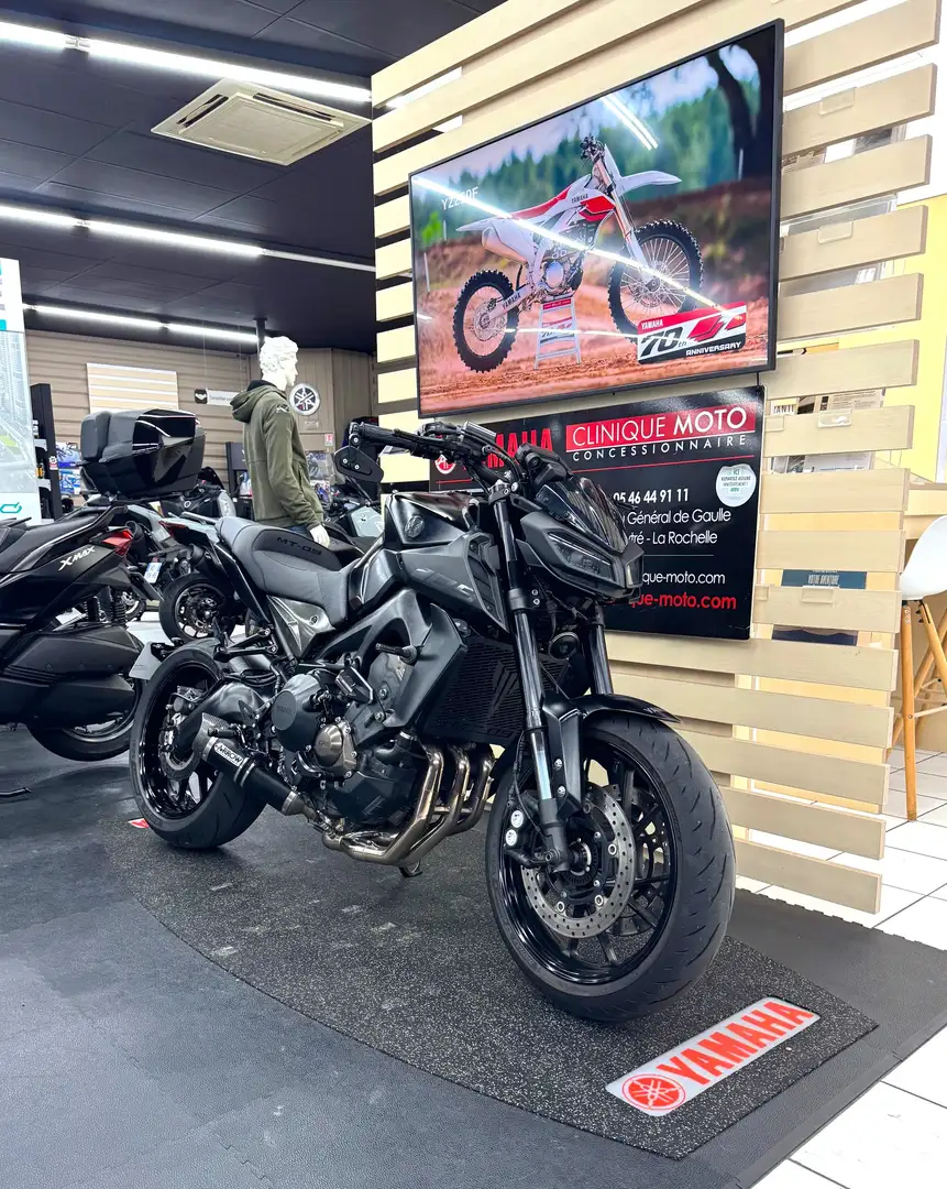 Yamaha MT-09 Noir - 2