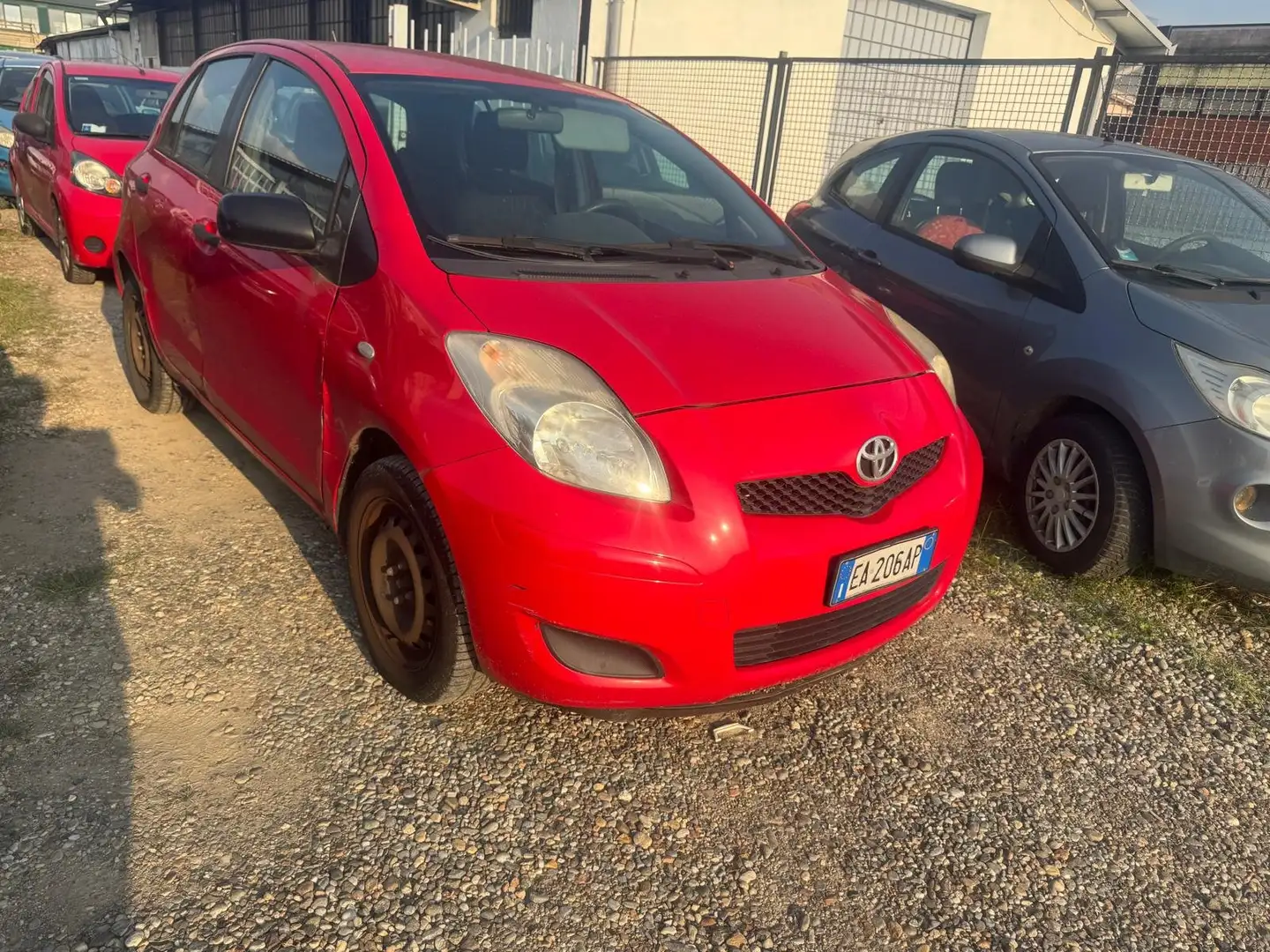Toyota Yaris Yaris II 2005 5p 1.0 Rot - 2