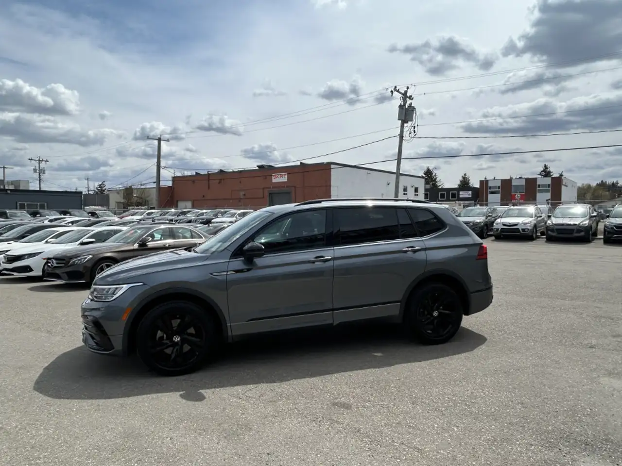 Volkswagen Tiguan снимка Volkswagen Tiguan