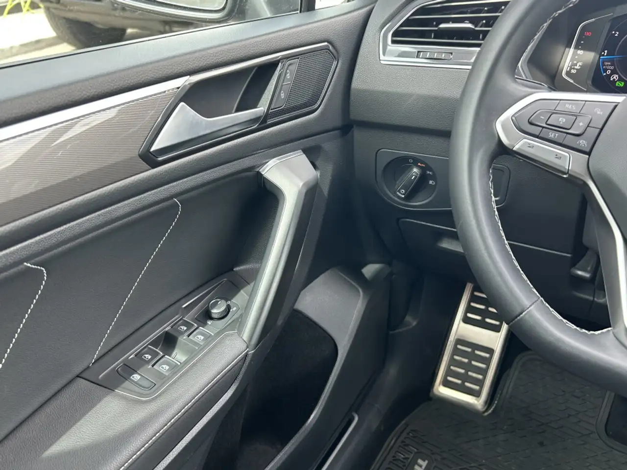 Volkswagen Tiguan снимка Volkswagen Tiguan