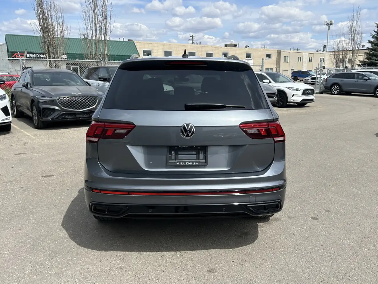 Volkswagen Tiguan снимка Volkswagen Tiguan